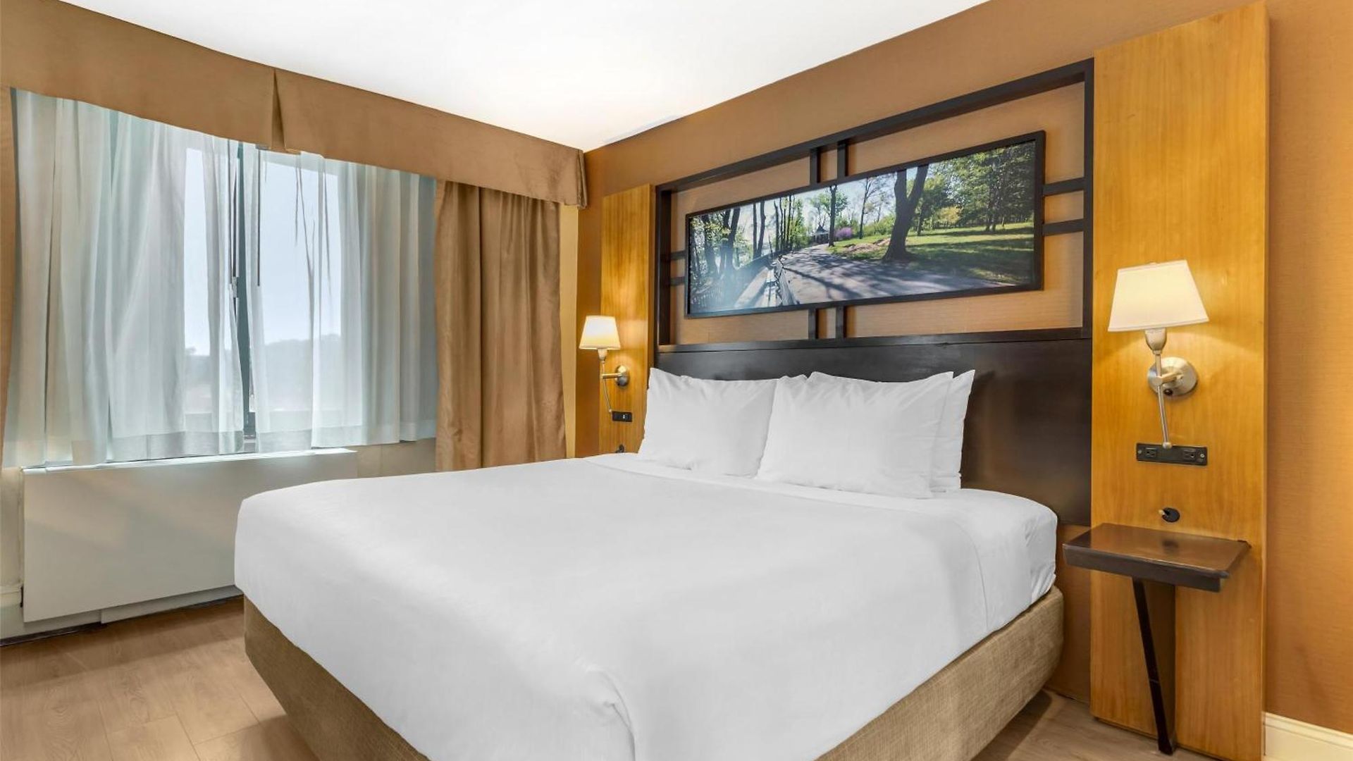 Hotel Western Queens Gold Coast New York