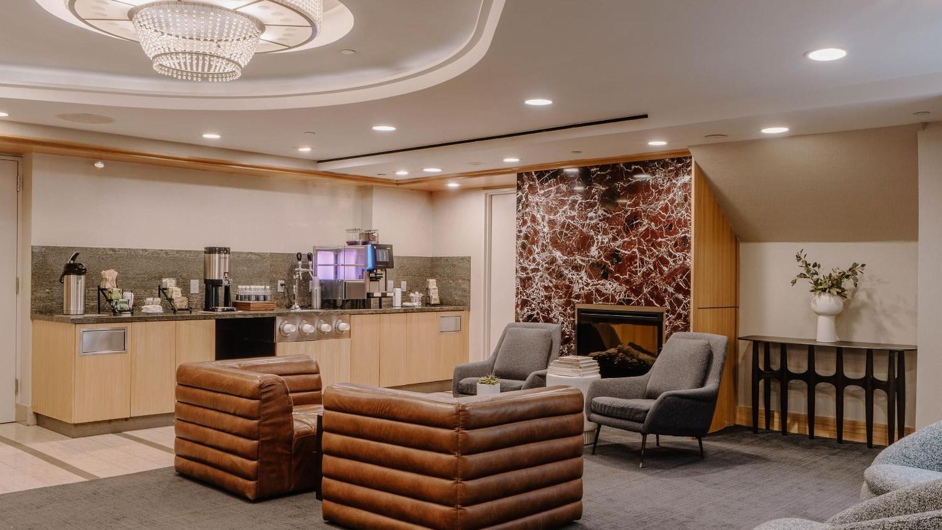 Hotel World Center