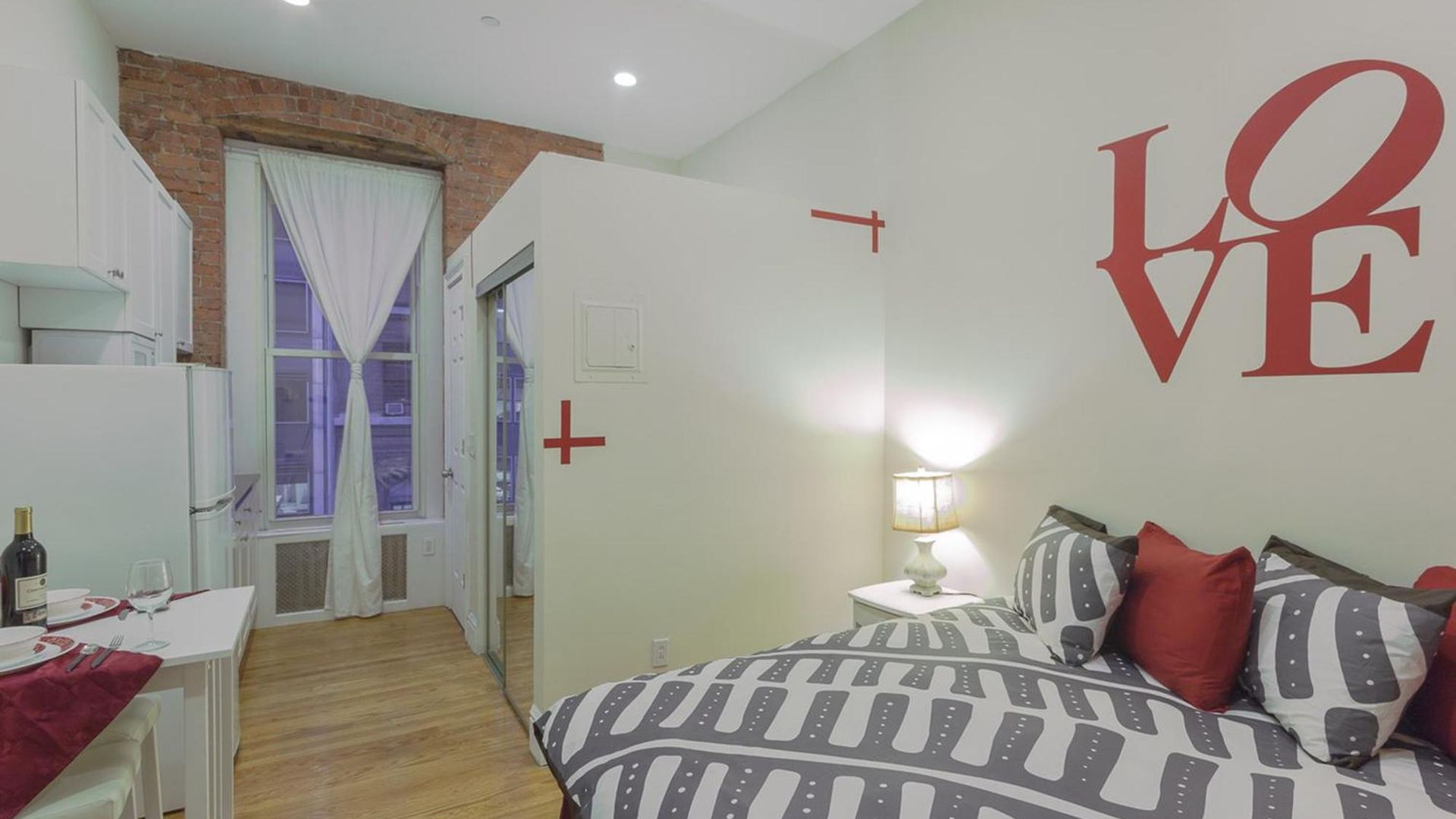 - Cozy Apartment *