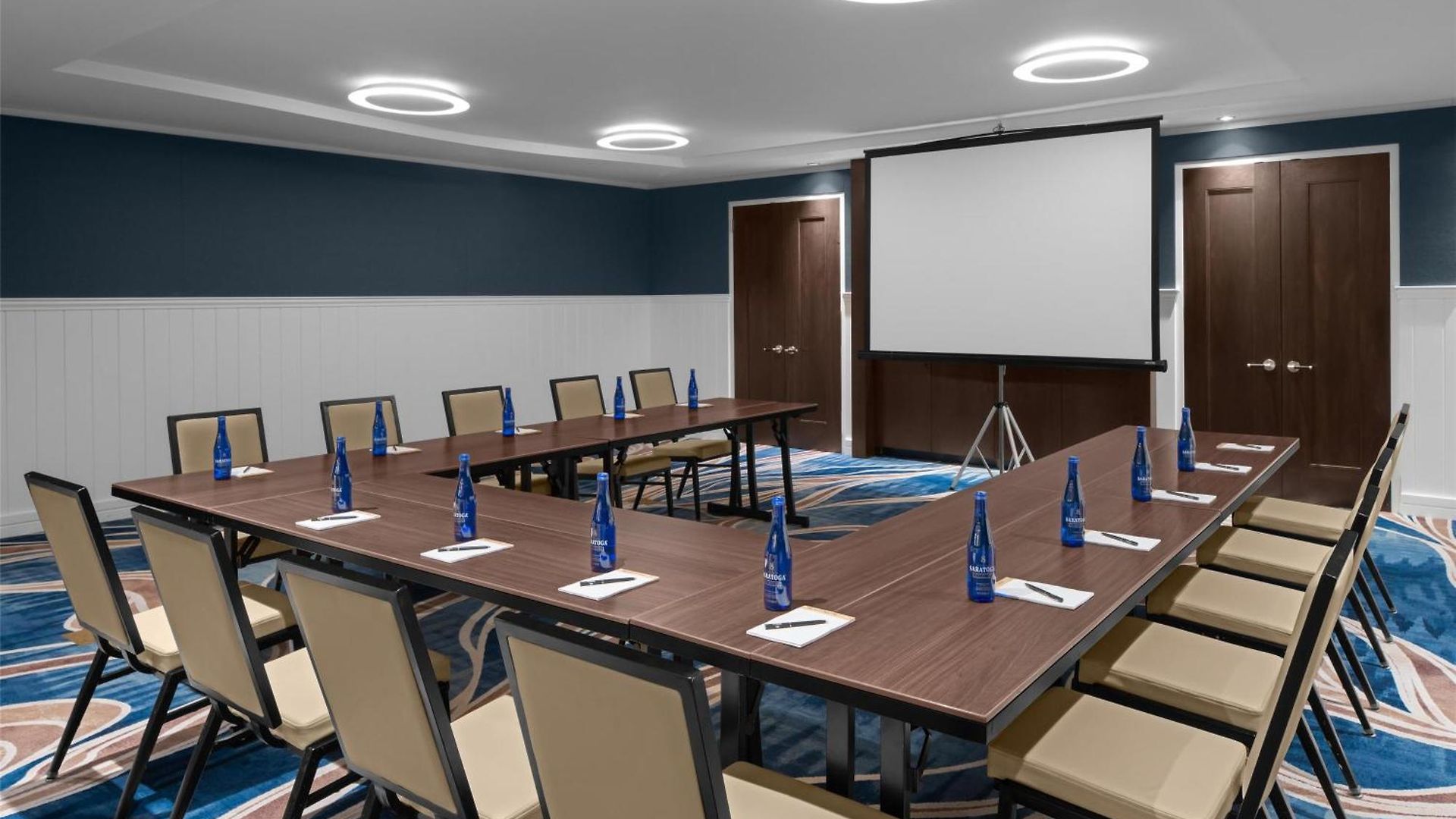 Hilton Brooklyn - Newly Renovated 4*
