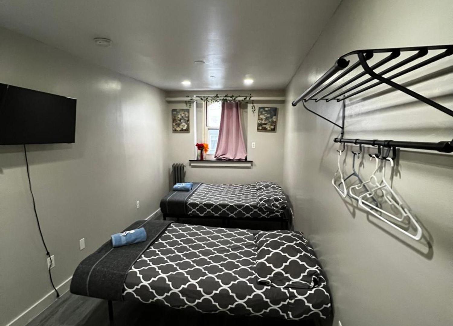 Apartment 31 Street Broadway