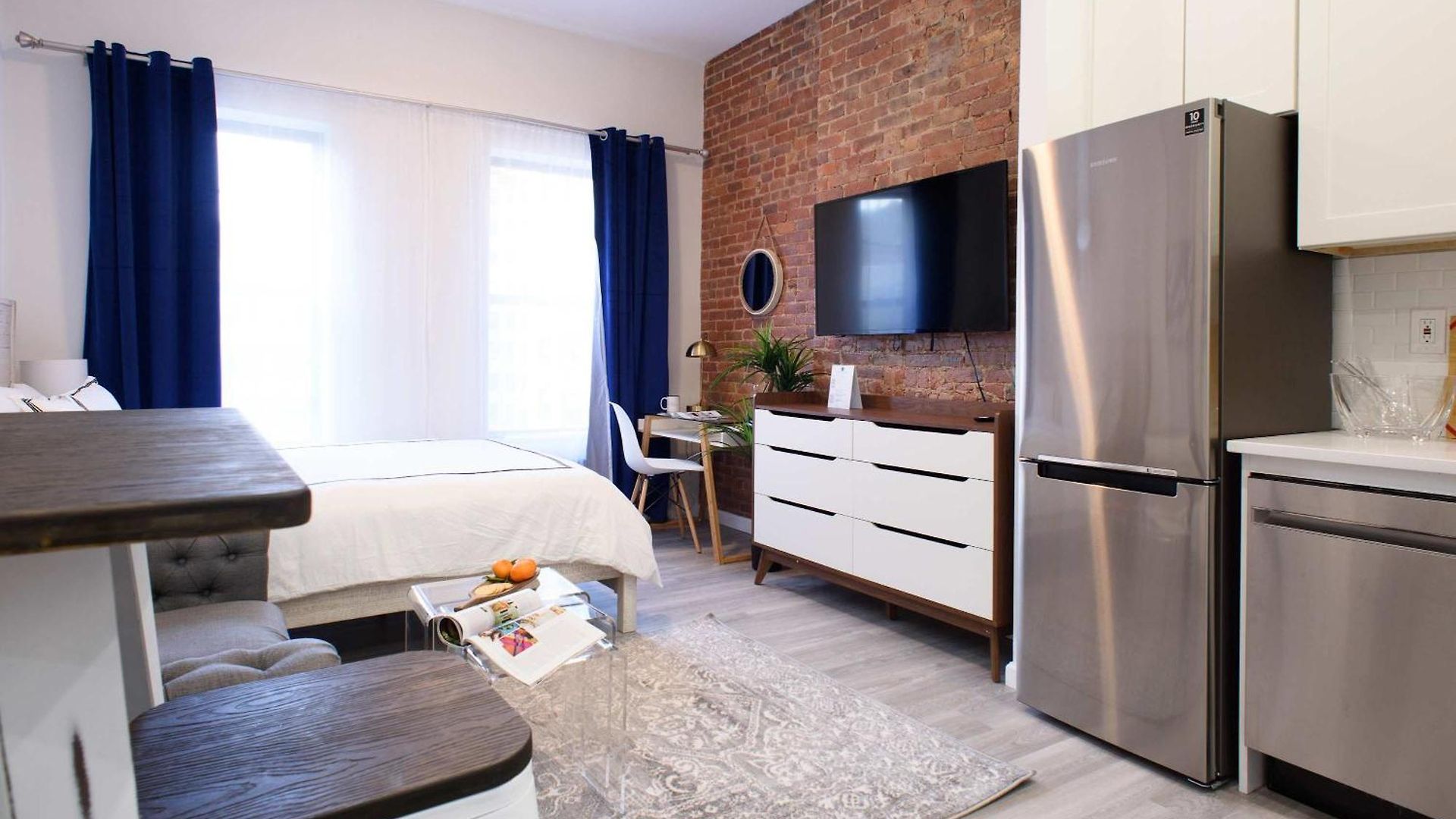 240-14 New Prime Location W&d In Unit Apartment New York