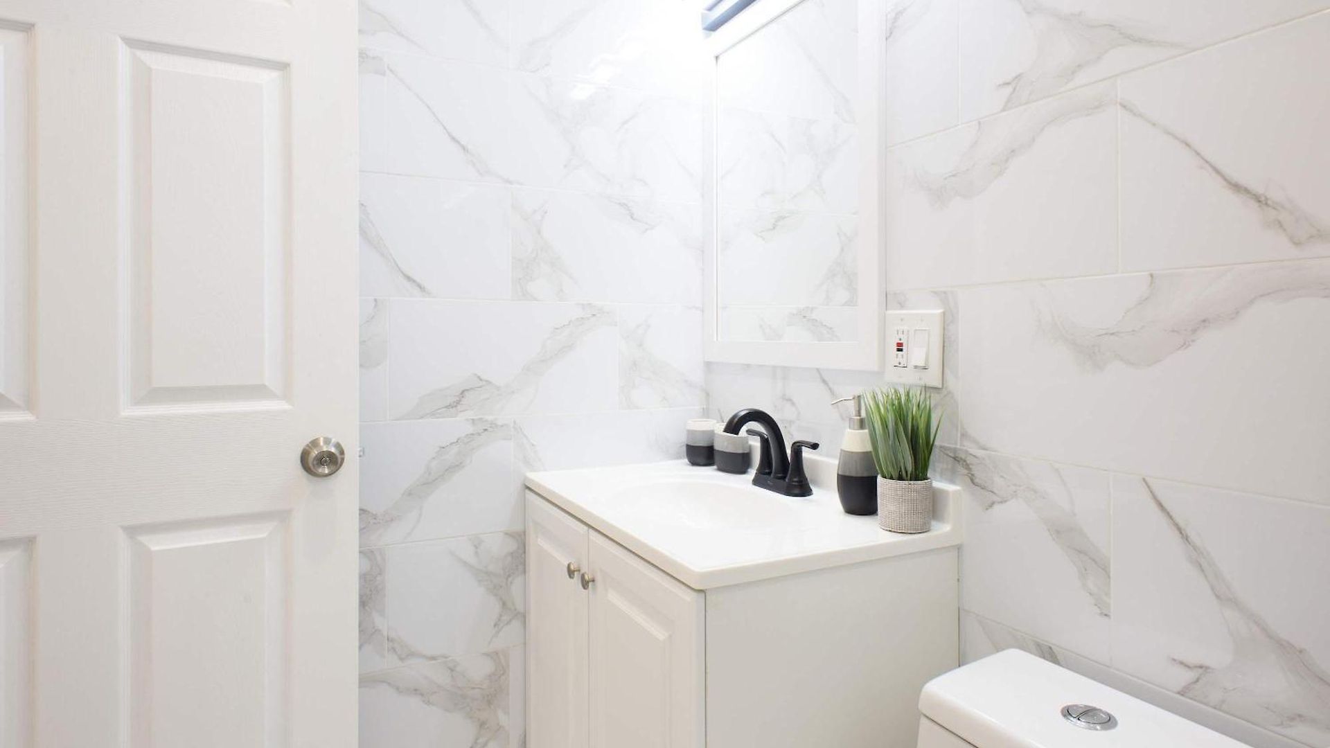240-9 Luxury Prime Location W&d Apartment