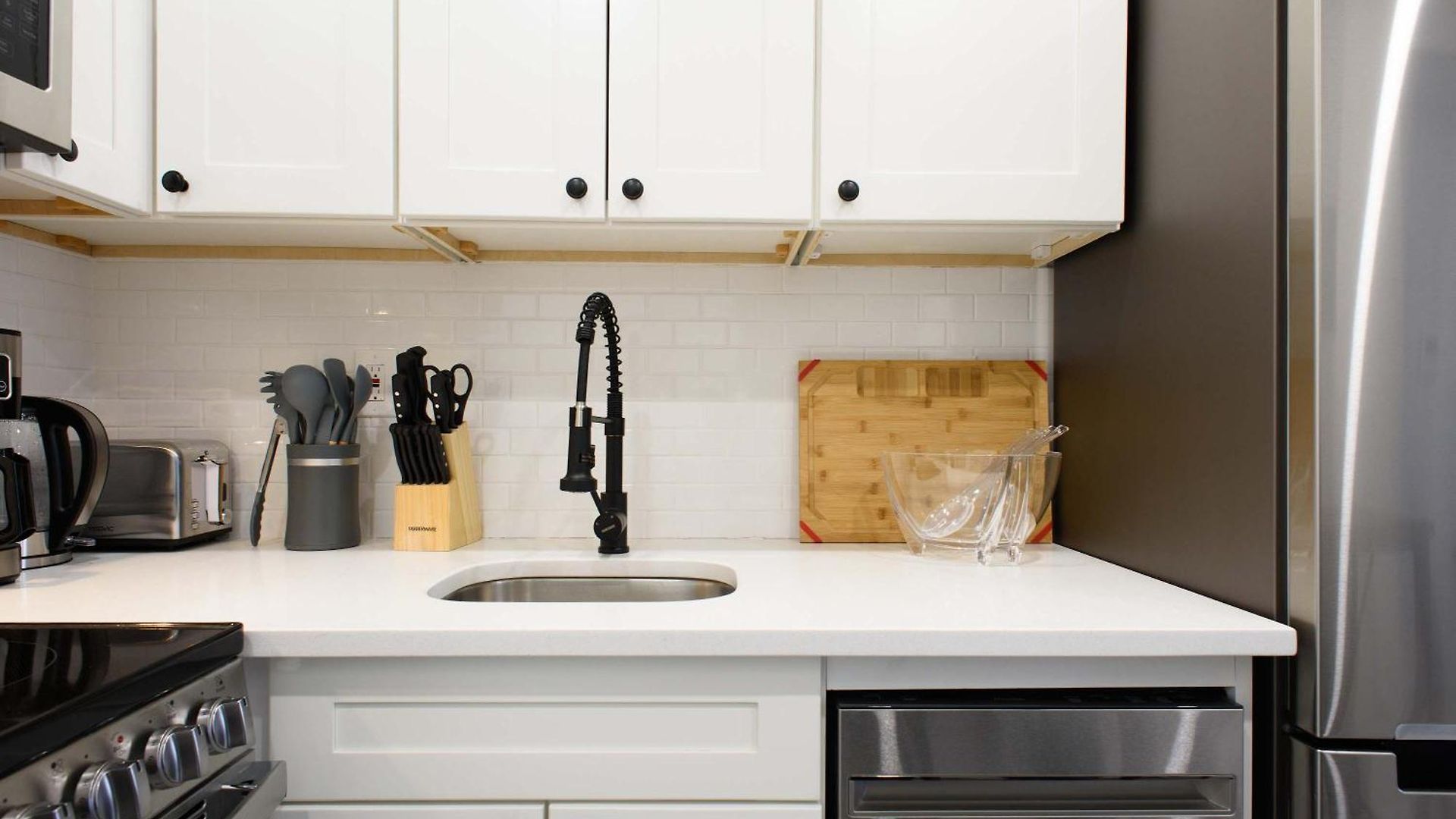 Apartment 240-15 Luxury Prime Location W&d *