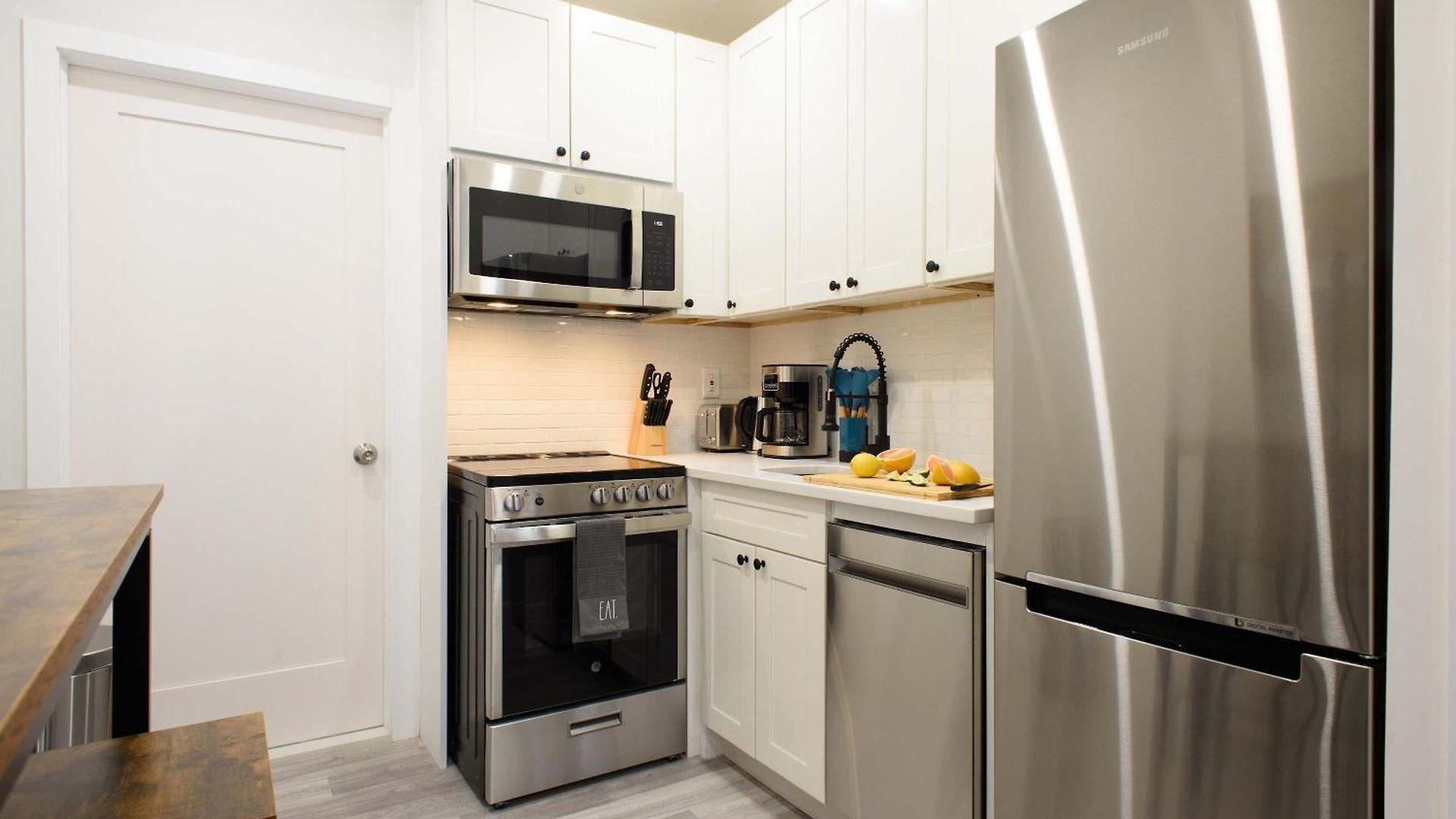 240-12 Brand New Prime Location W&d New York