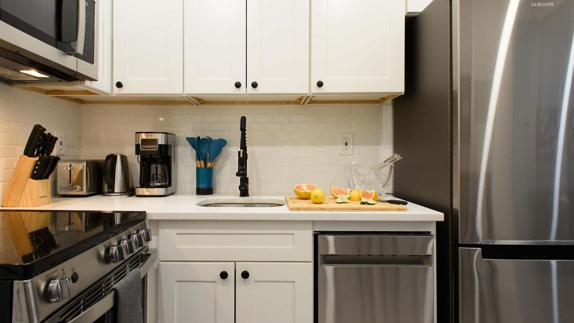 240-12 Brand New Prime Location W&d Apartment