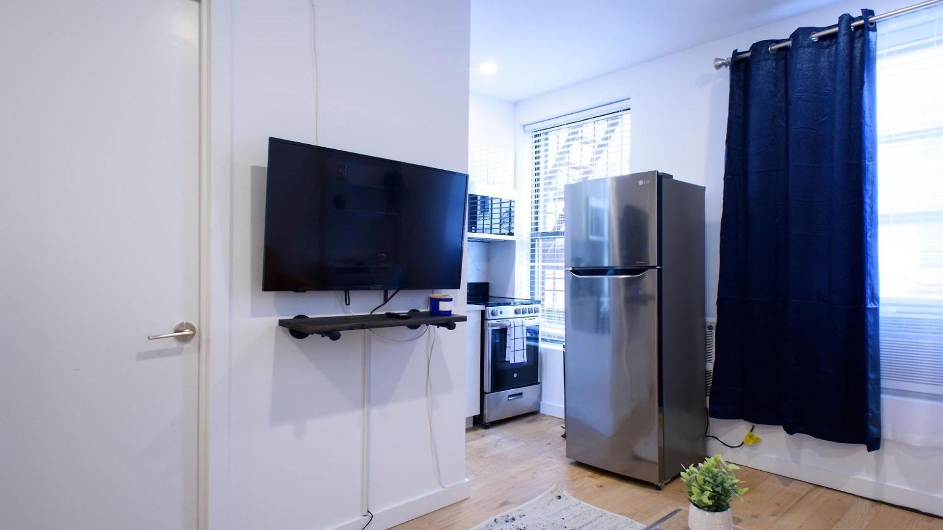 69-3d Prime Lower East East Brand New 1br *