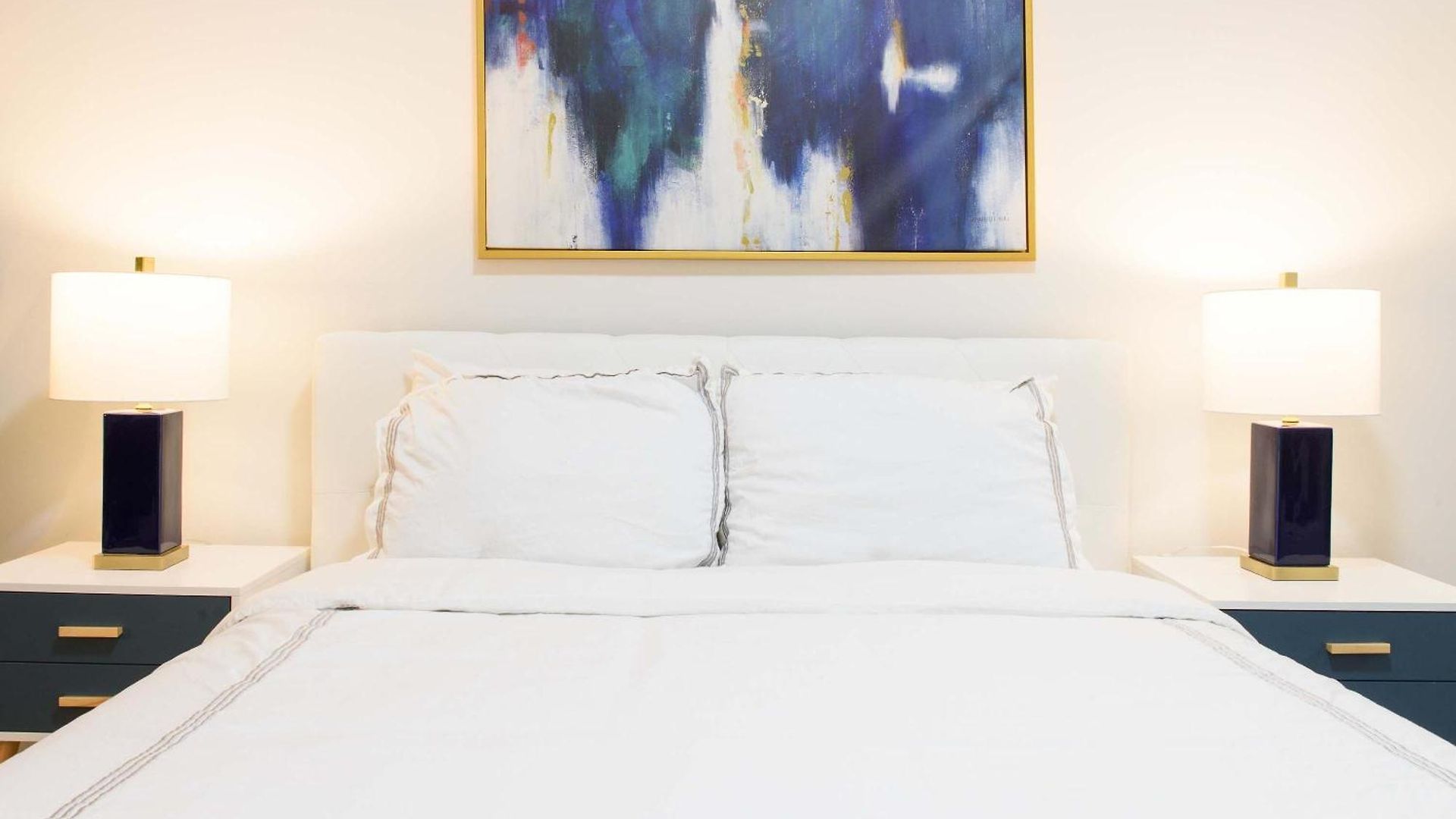 1567-1a New 2br Prime Upper East W&d