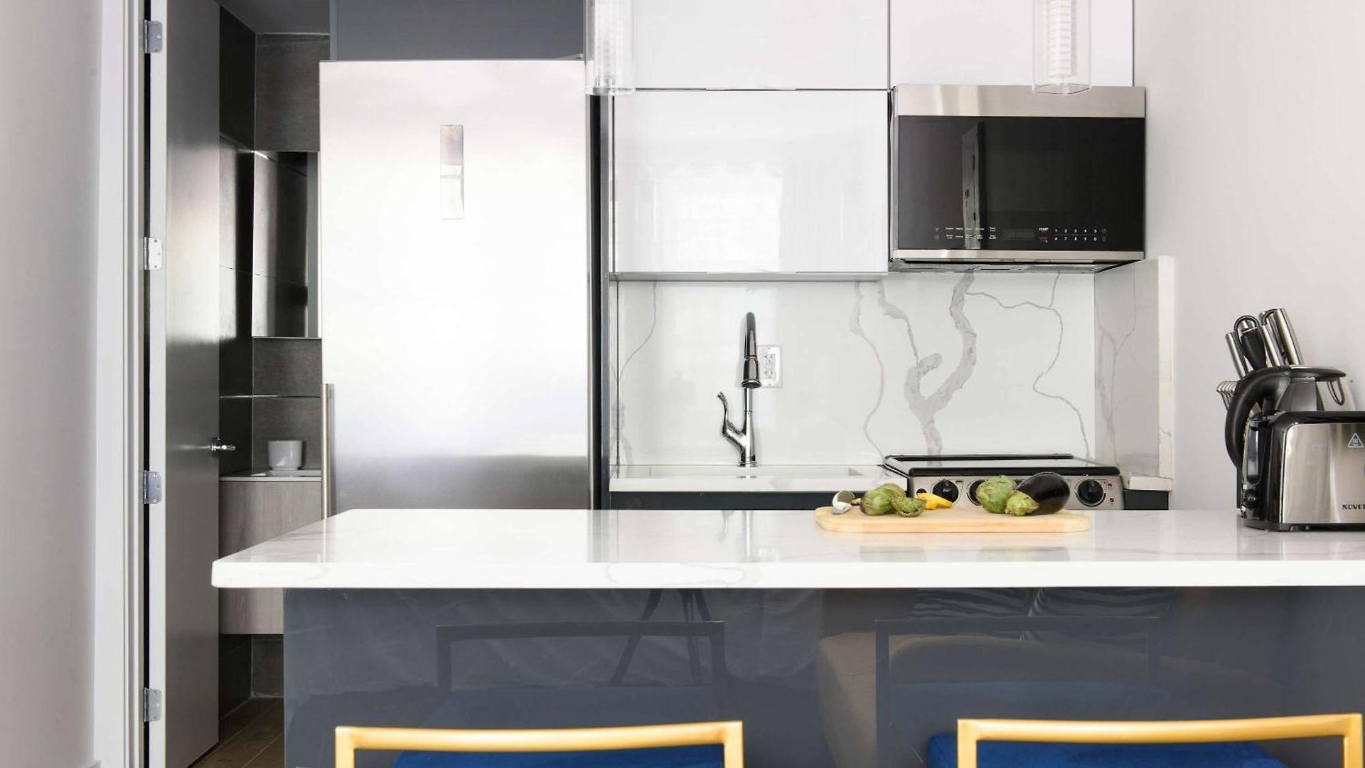 1597-3 Upper East Side W&d In Unit *