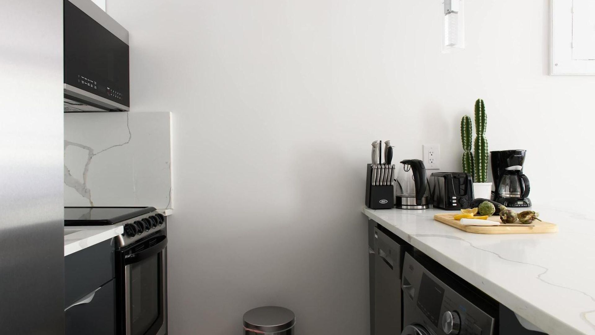 1597-3 Upper East Side W&d In Unit