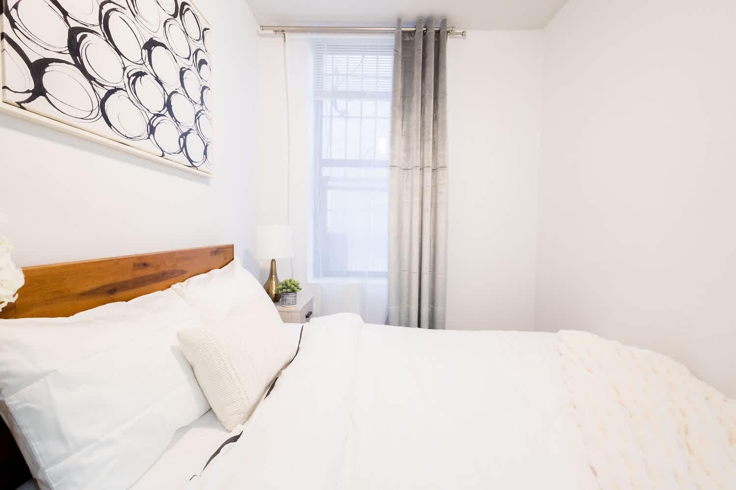 1435-2 3 Bedrooms 2bath W D Ues Apartment *