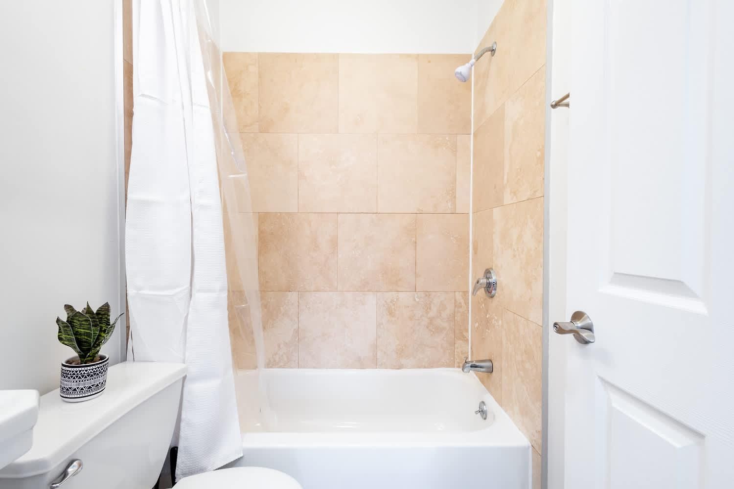 1435-2 3 Bedrooms 2bath W D Ues Apartment New York