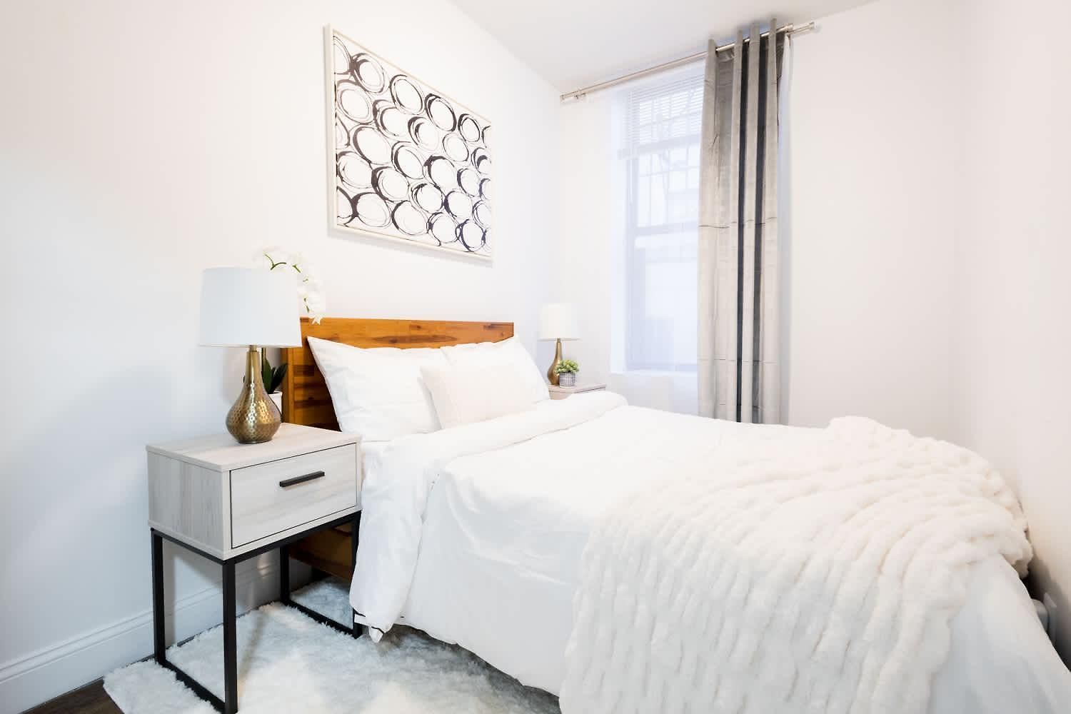 Apartment 1435-2 3 Bedrooms 2bath W D Ues
