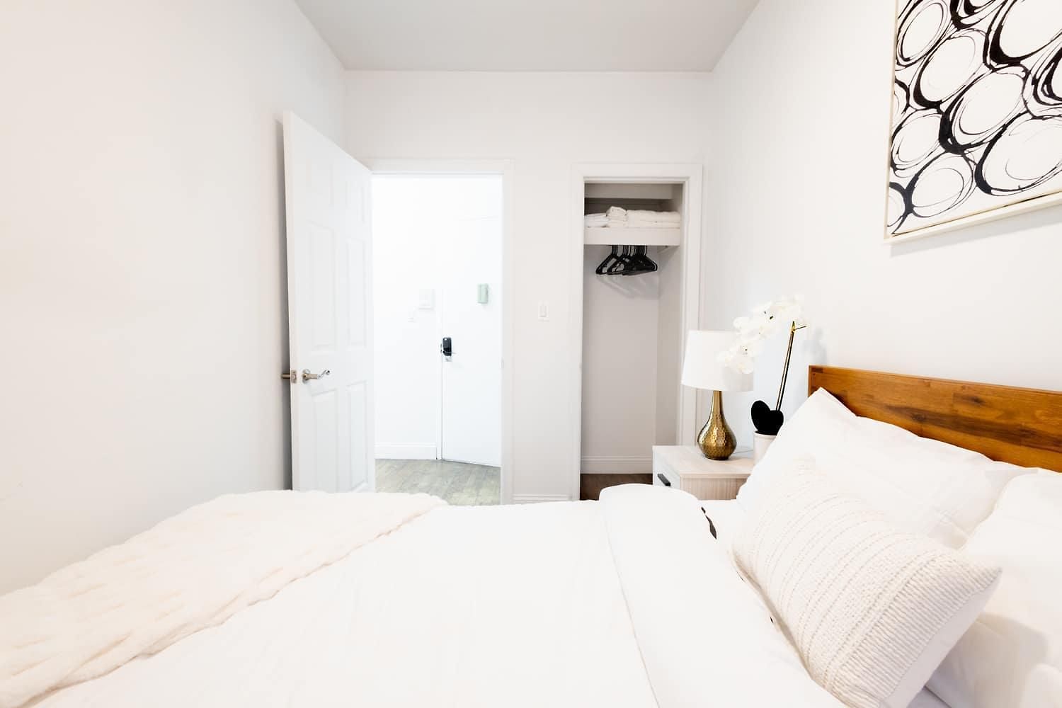 1435-2 3 Bedrooms 2bath W D Ues