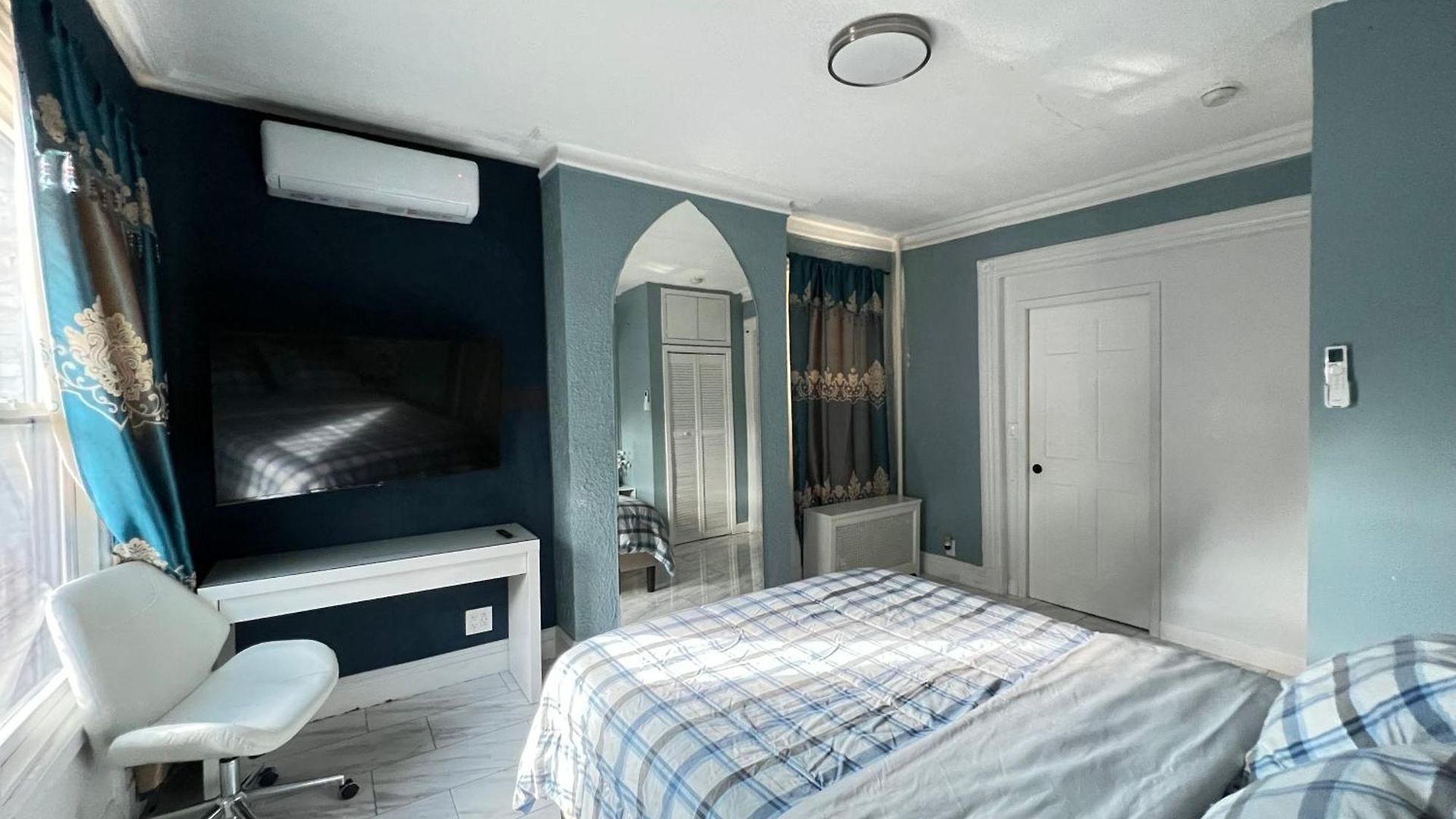 Guest house 3 Bedrooms In 2nd Floor Modern Brooklyn Home, Close To J Train