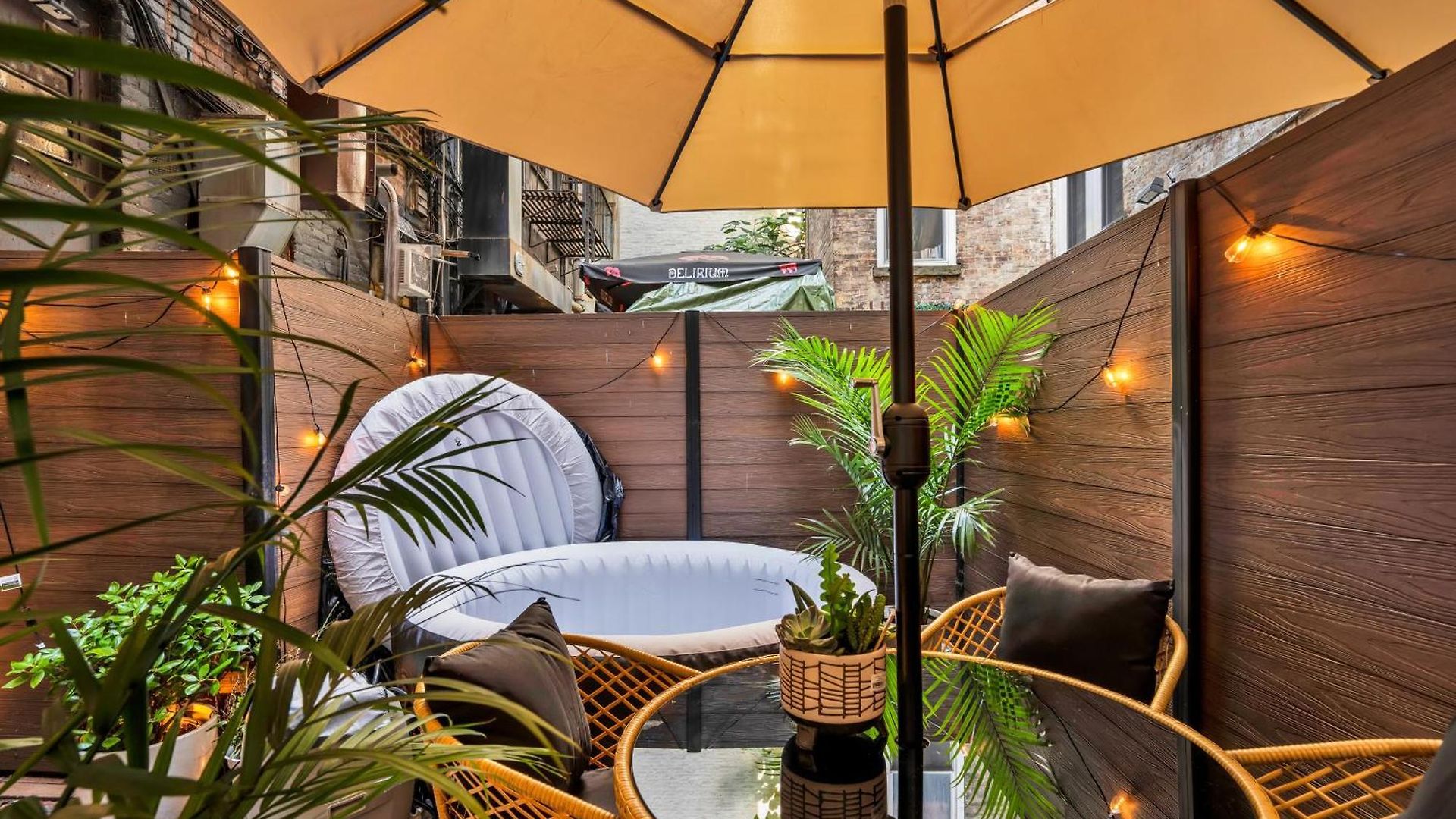Modern West Village 1br Garden Steps To Subway Apartment