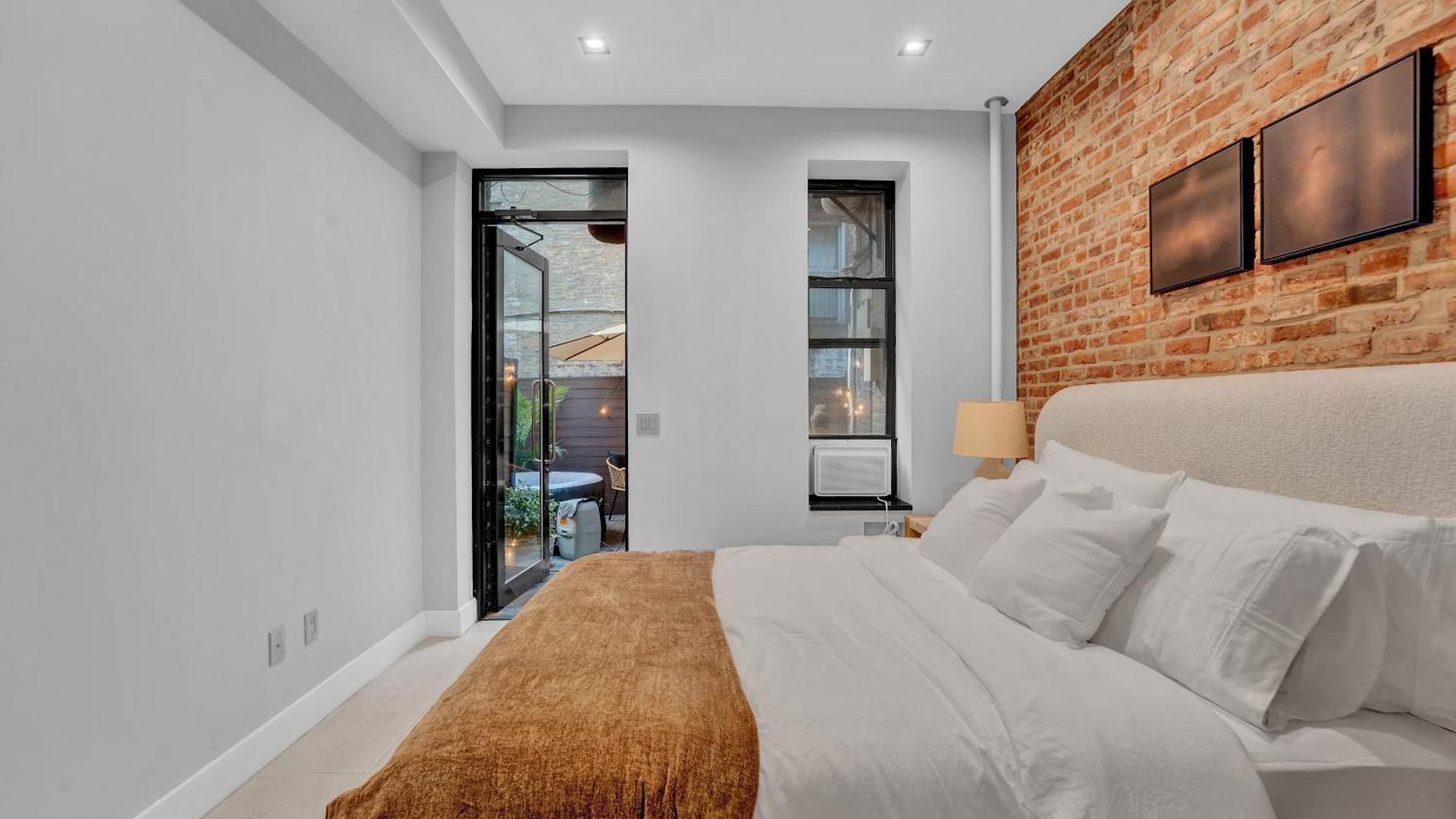 Modern West Village 1br Garden Steps To Subway New York