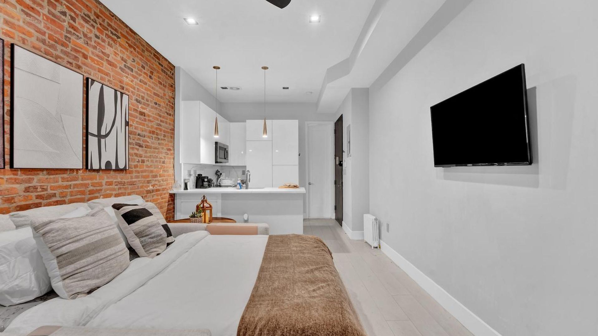 Modern West Village 1br Garden Steps To Subway Apartment
