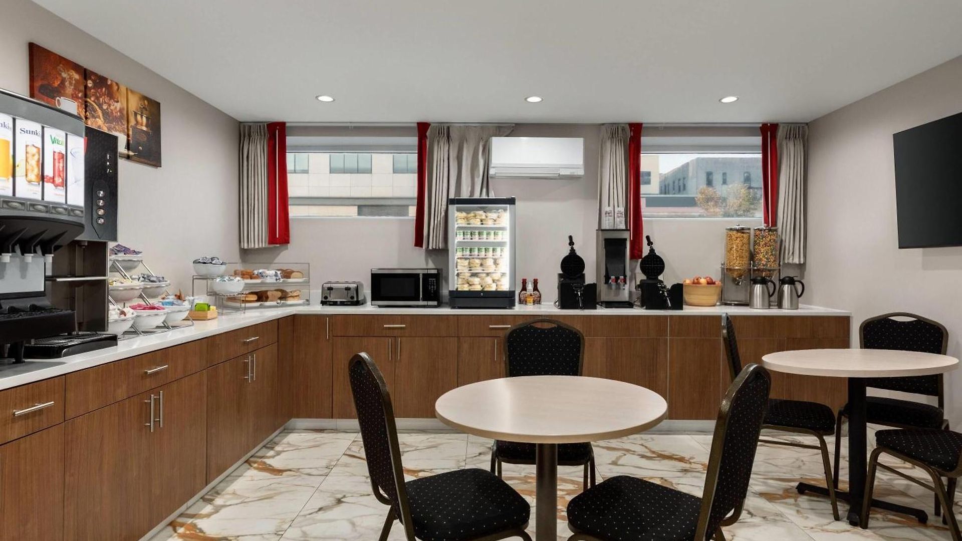 Hotel Ramada By Wyndham Brooklyn Empire Blvd