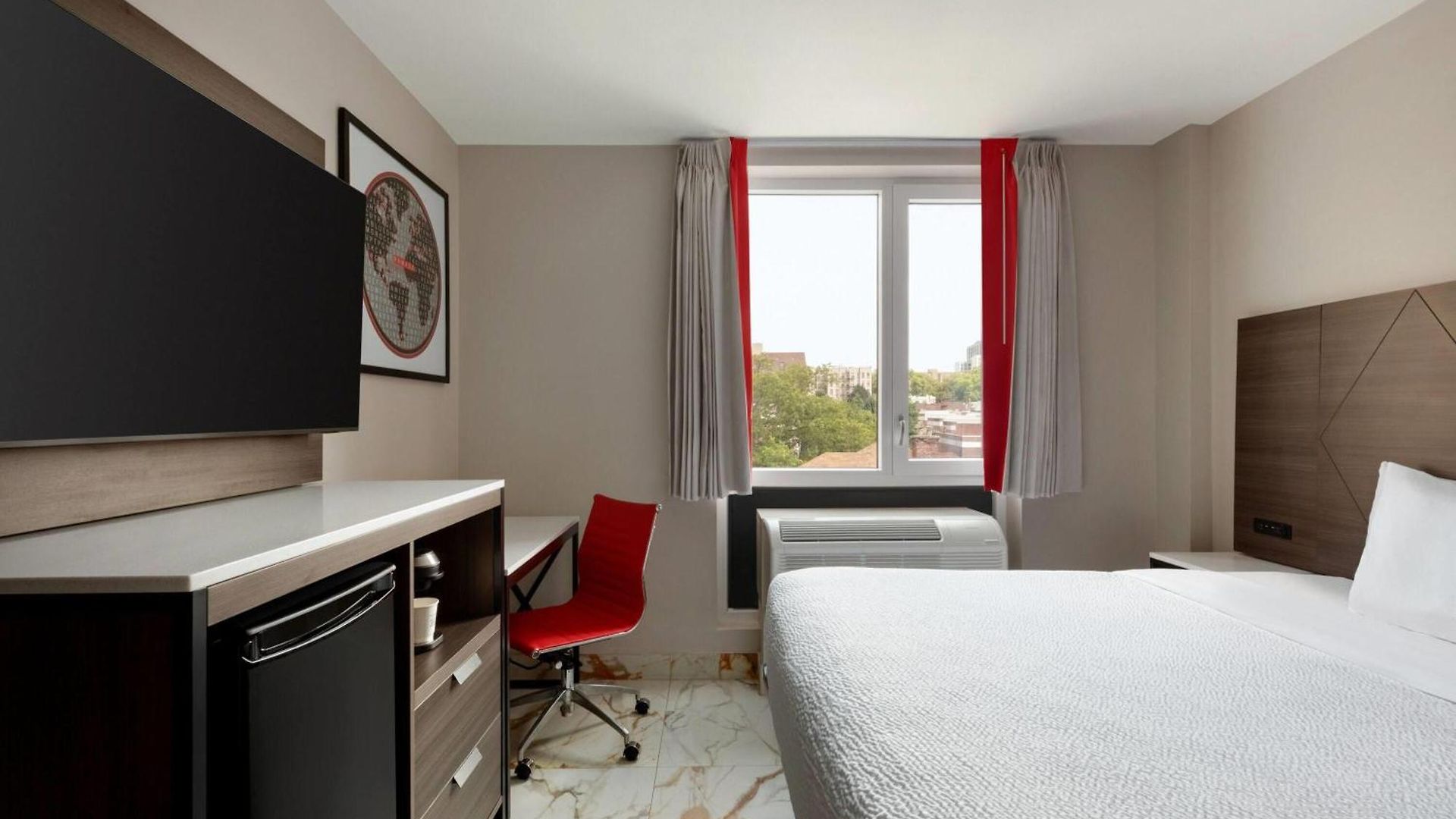 Hotel Ramada By Wyndham Brooklyn Empire Blvd 2*