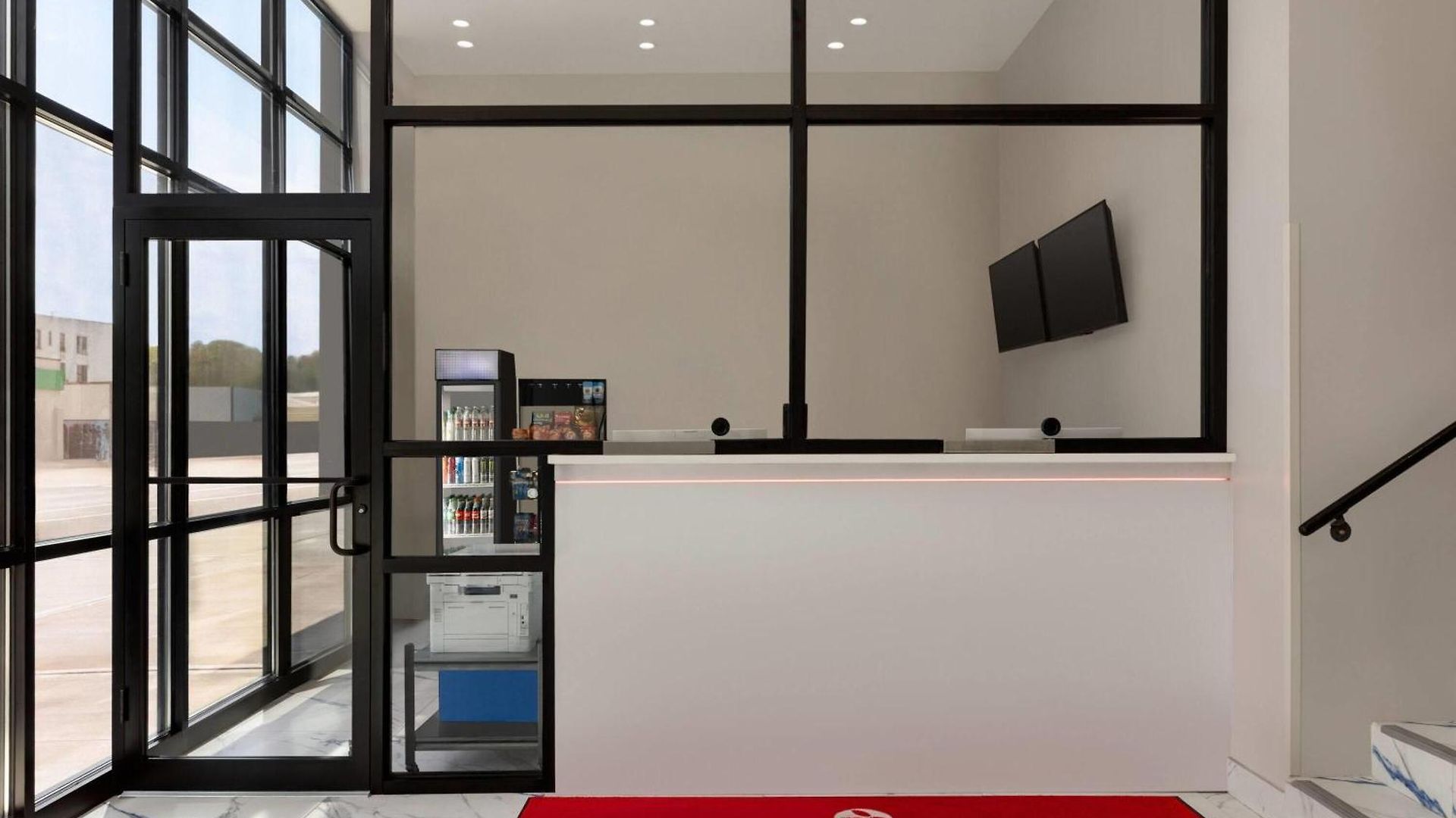 Ramada By Wyndham Brooklyn Empire Blvd Hotel 2*