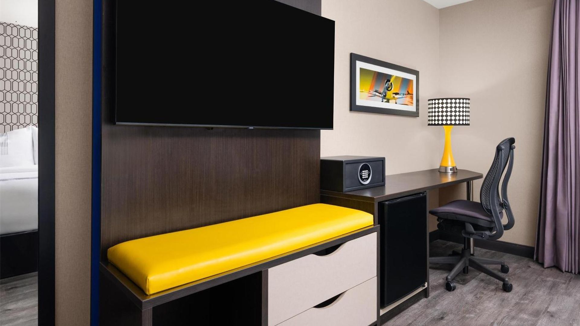 Glo Western Bronx Nyc Hotel New York