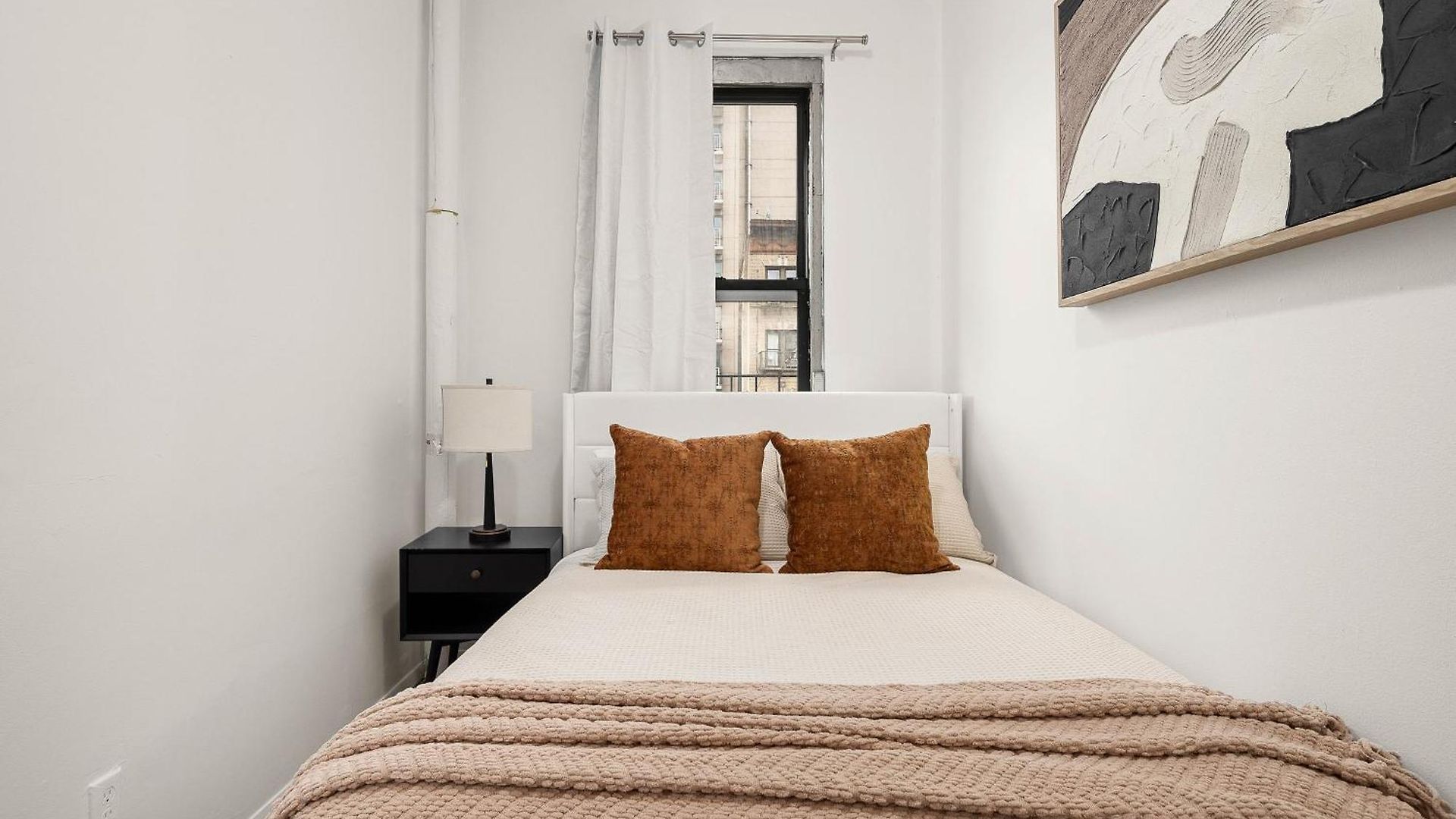 Chic East Village Retreat Comfort In Heart Of Nyc