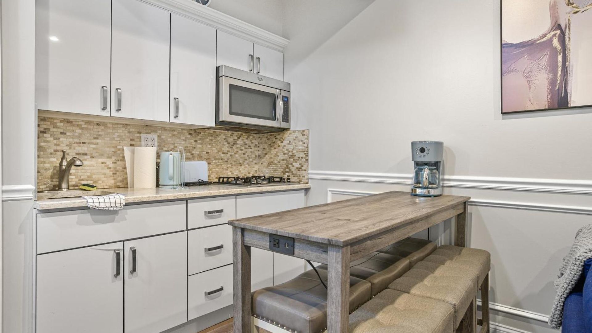2bd Urban Ease In Lower East Side Apartment New York