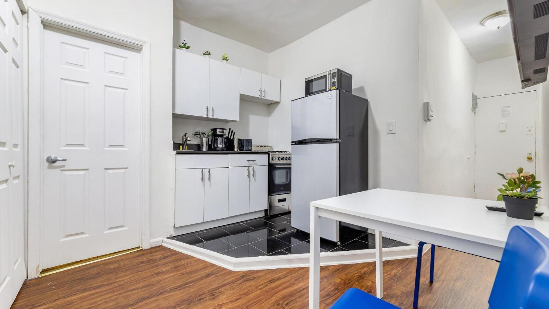 Hidden Cozy 2bd In Manhattan New York