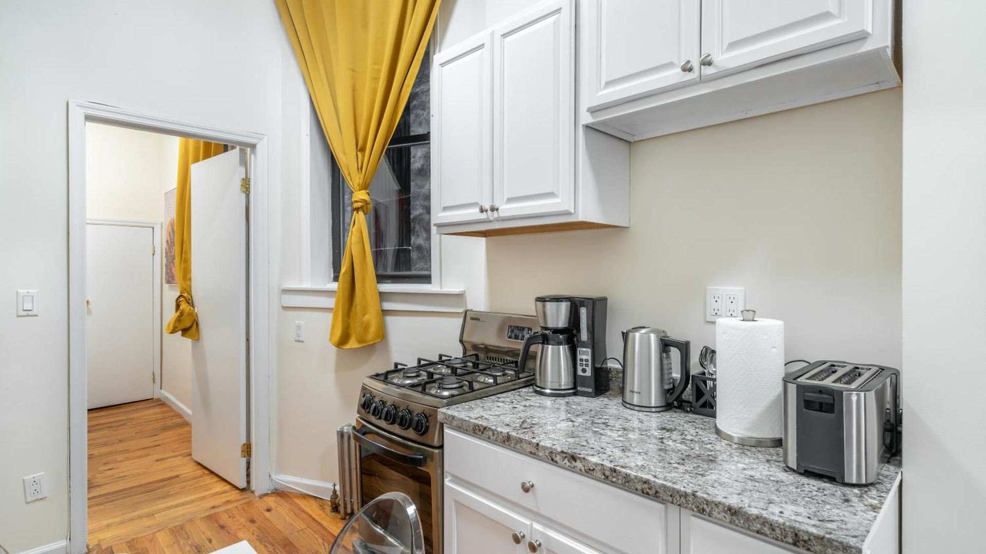 2 Bedroom Hidden Upscale Oasis Apartment *