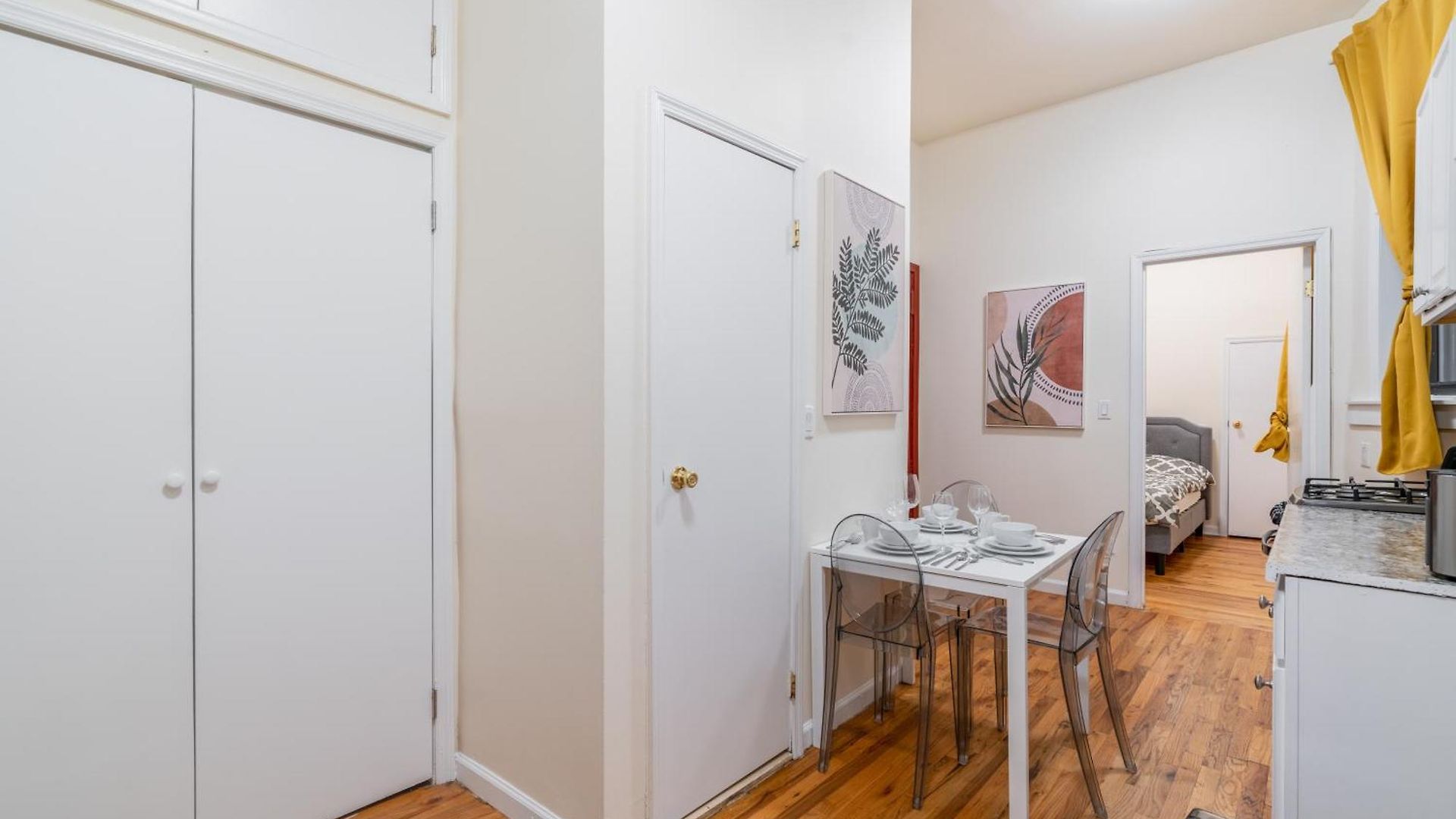 Apartment 2 Bedroom Hidden Upscale Oasis New York