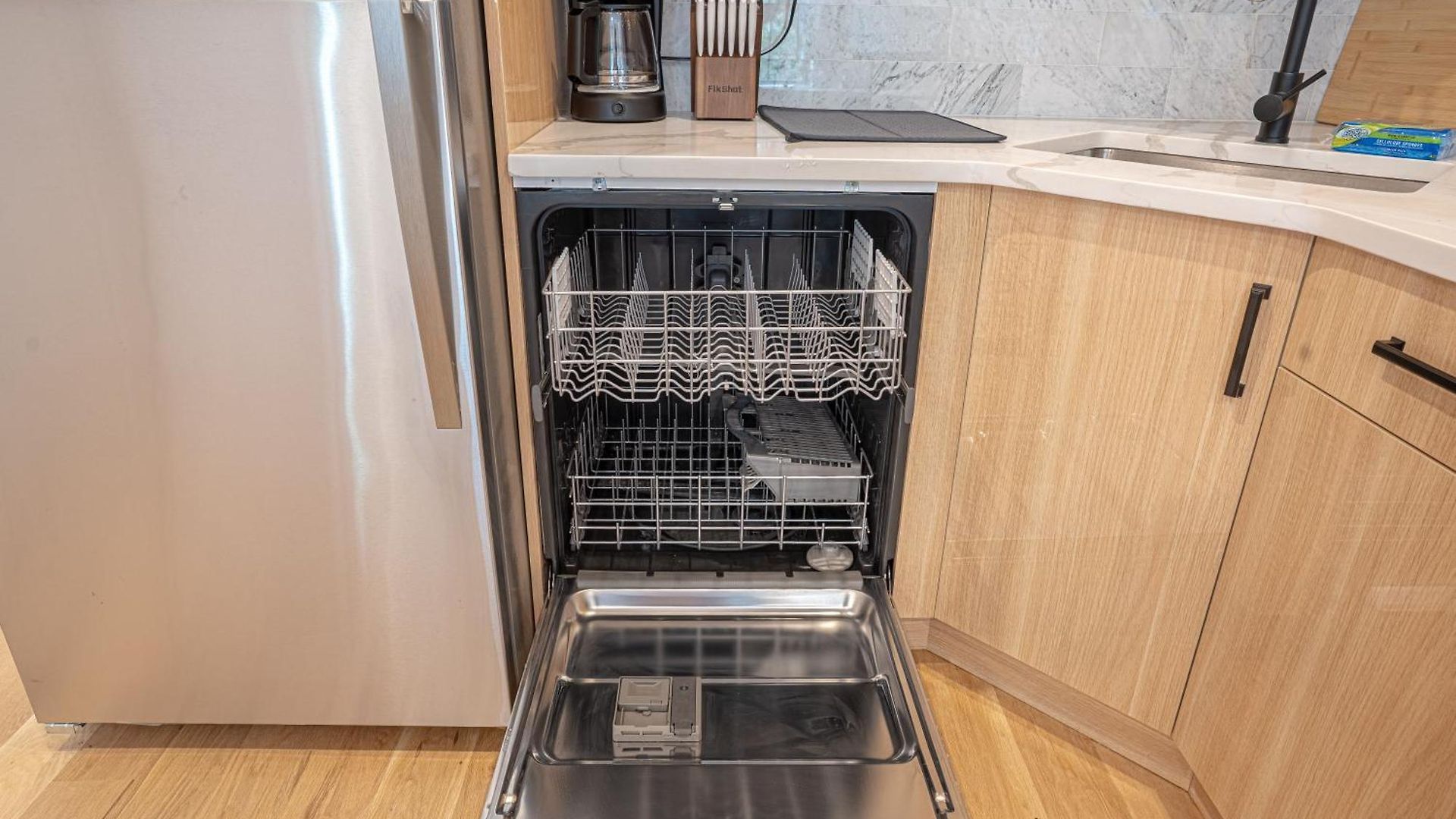 Apartment Bright & Cozy 3bd Brooklyn Getaway New York
