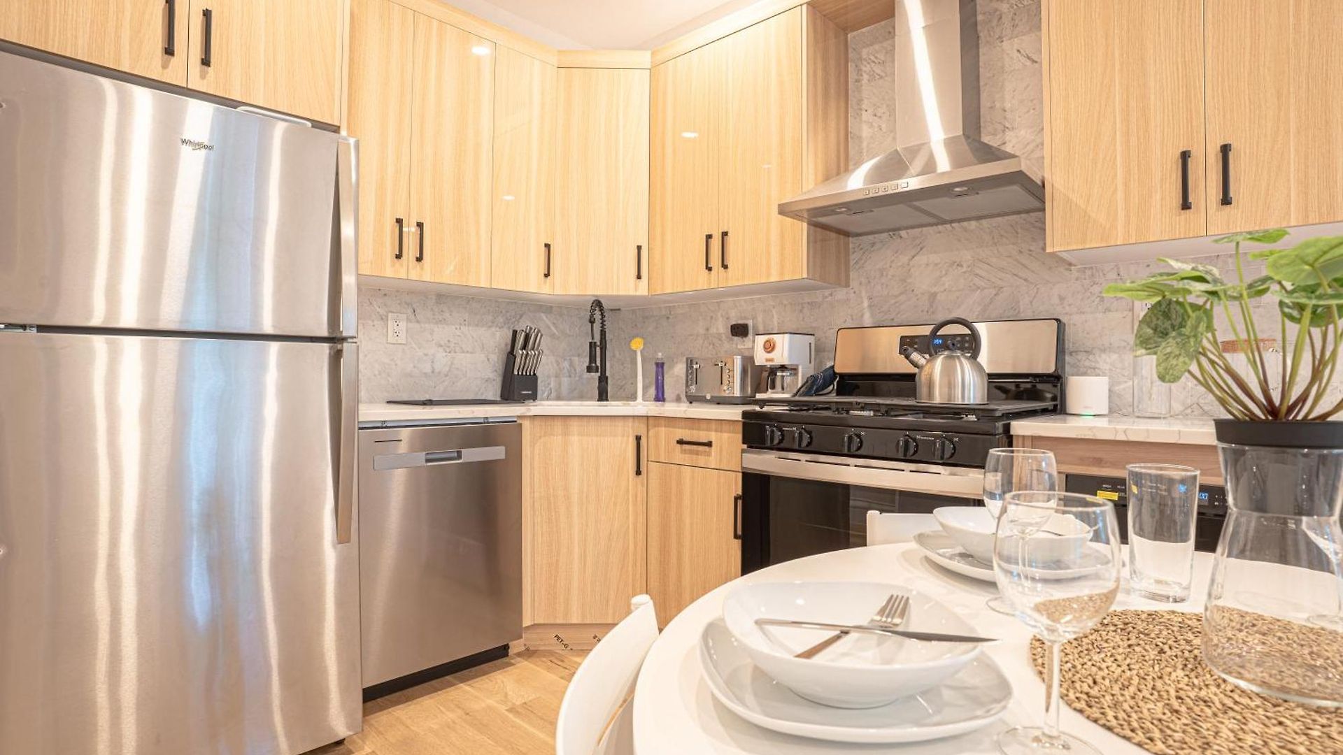 Apartment Chic & Modern 3br Retreat In The Heart Of Brooklyn *