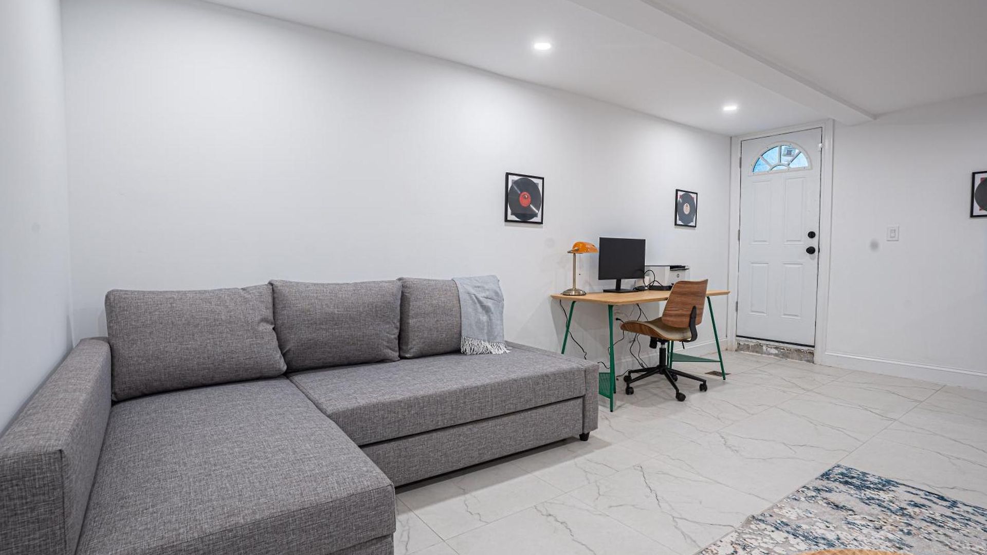 Modern 2br Basement Brooklyn And Backyard Apartment