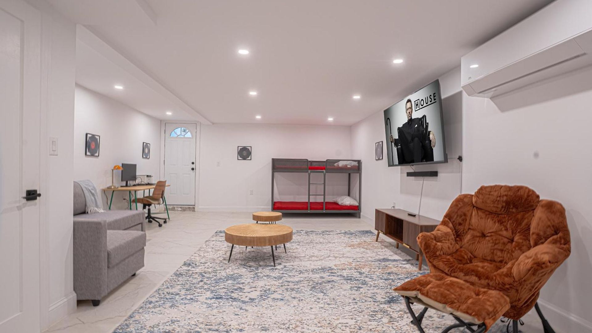 Modern 2br Basement Brooklyn And Backyard Apartment New York