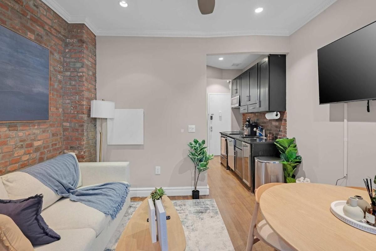 Apartment Lower East Side 2br Near Subway & Katz's
