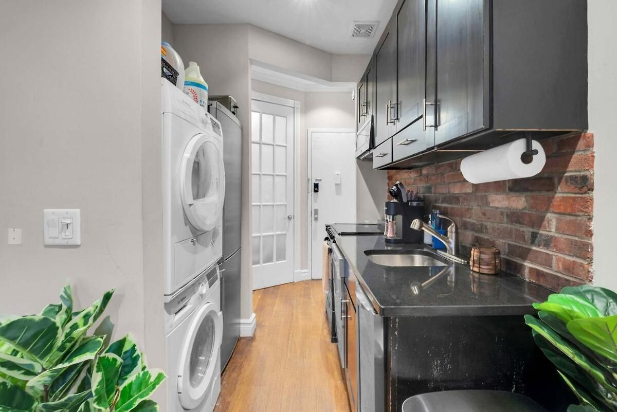 Lower East Side 2br Near Subway & Katz's * New York