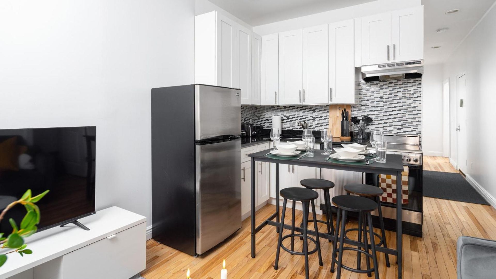 Spacious 3br Retreat Near Times Square Apartment