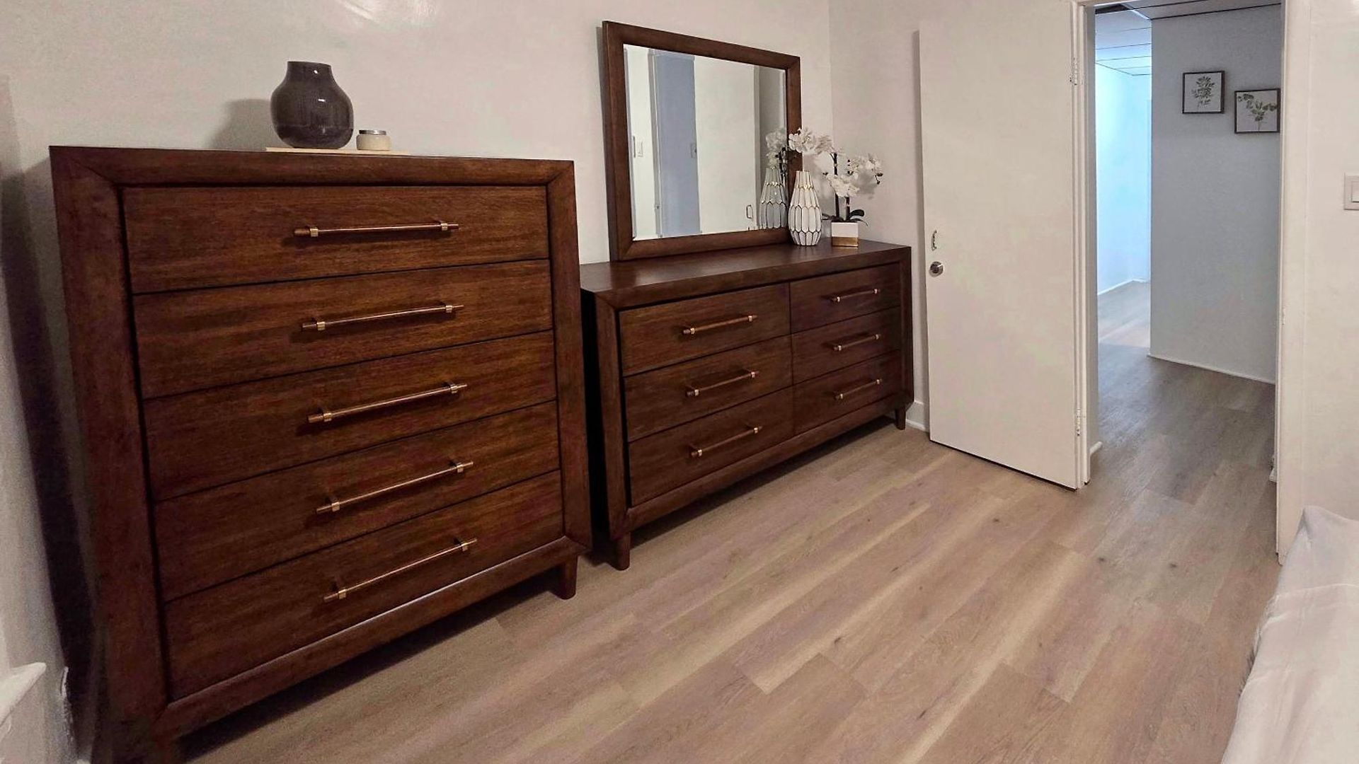 Farjahan's Apartment