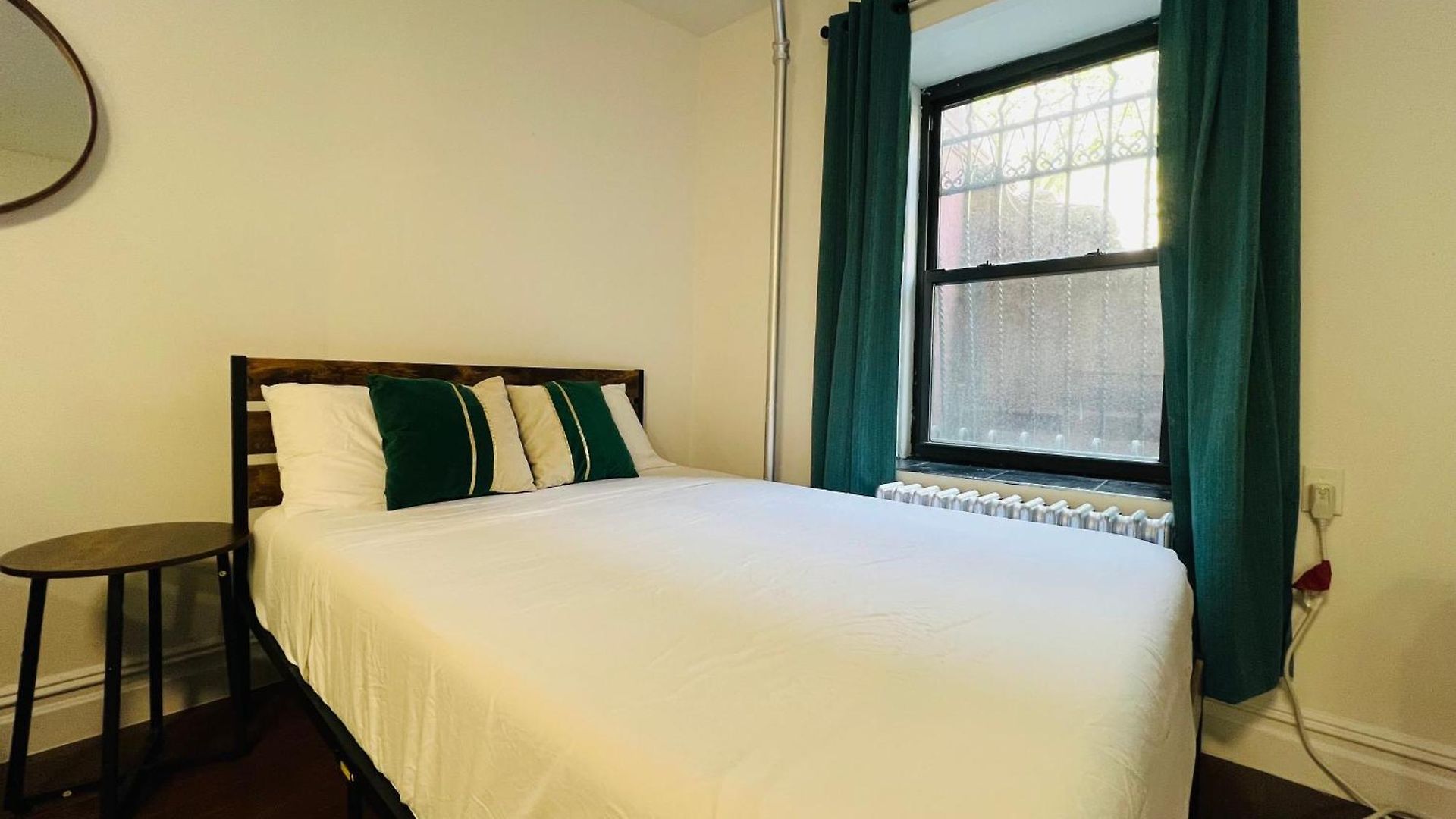 Park Capital Apartment