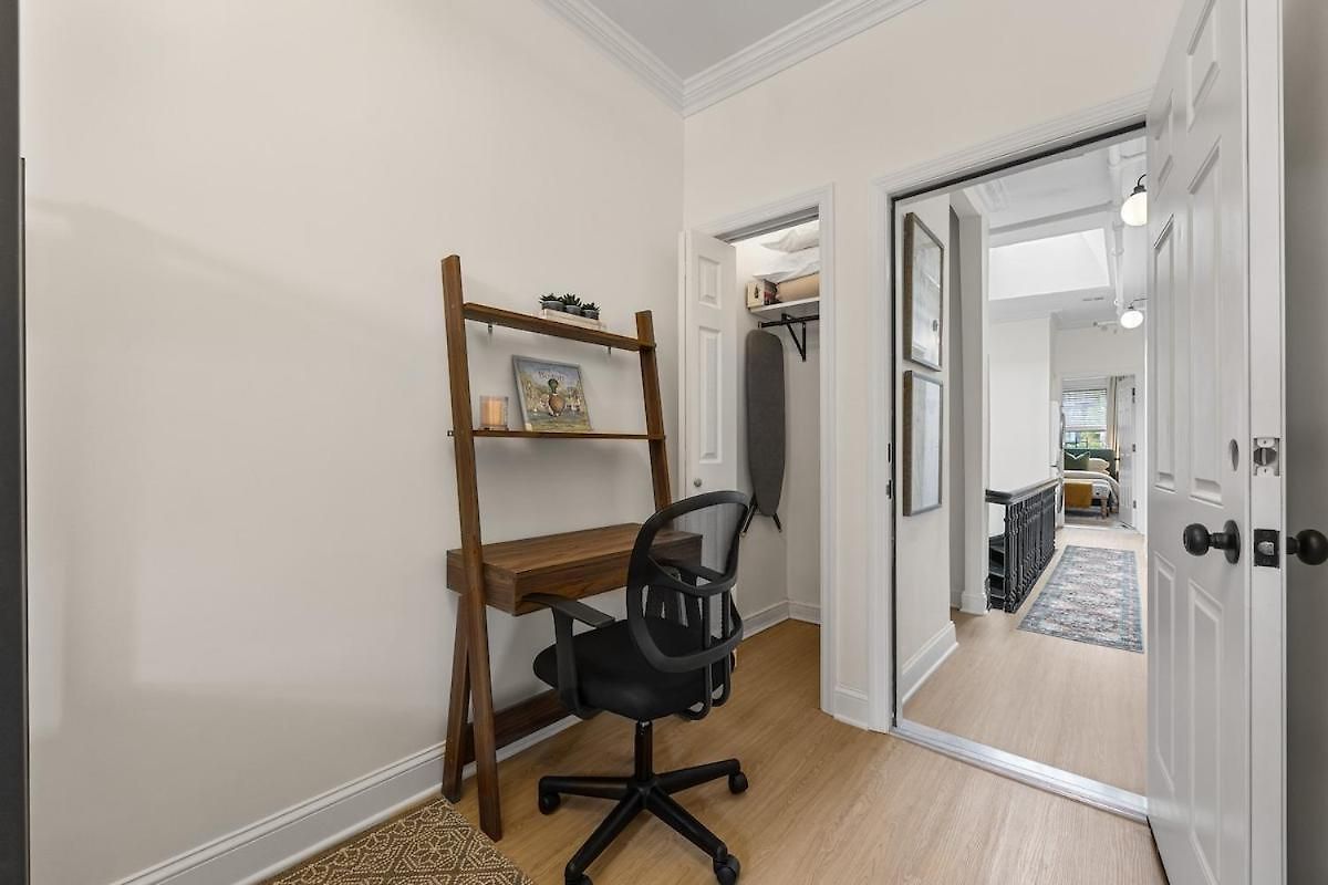 Apartment 3br Brownstone Near Subway & Columbia Uni