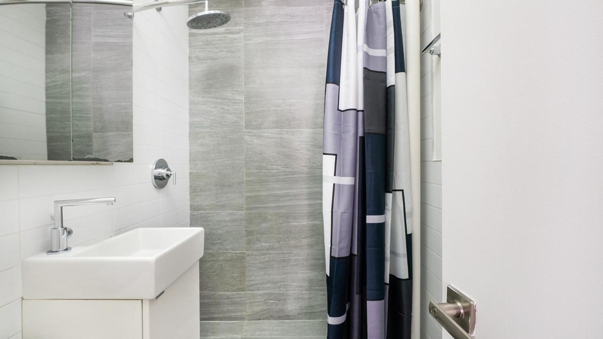 1 Bedroom Gem In Prime Location Of Nyc Apartment