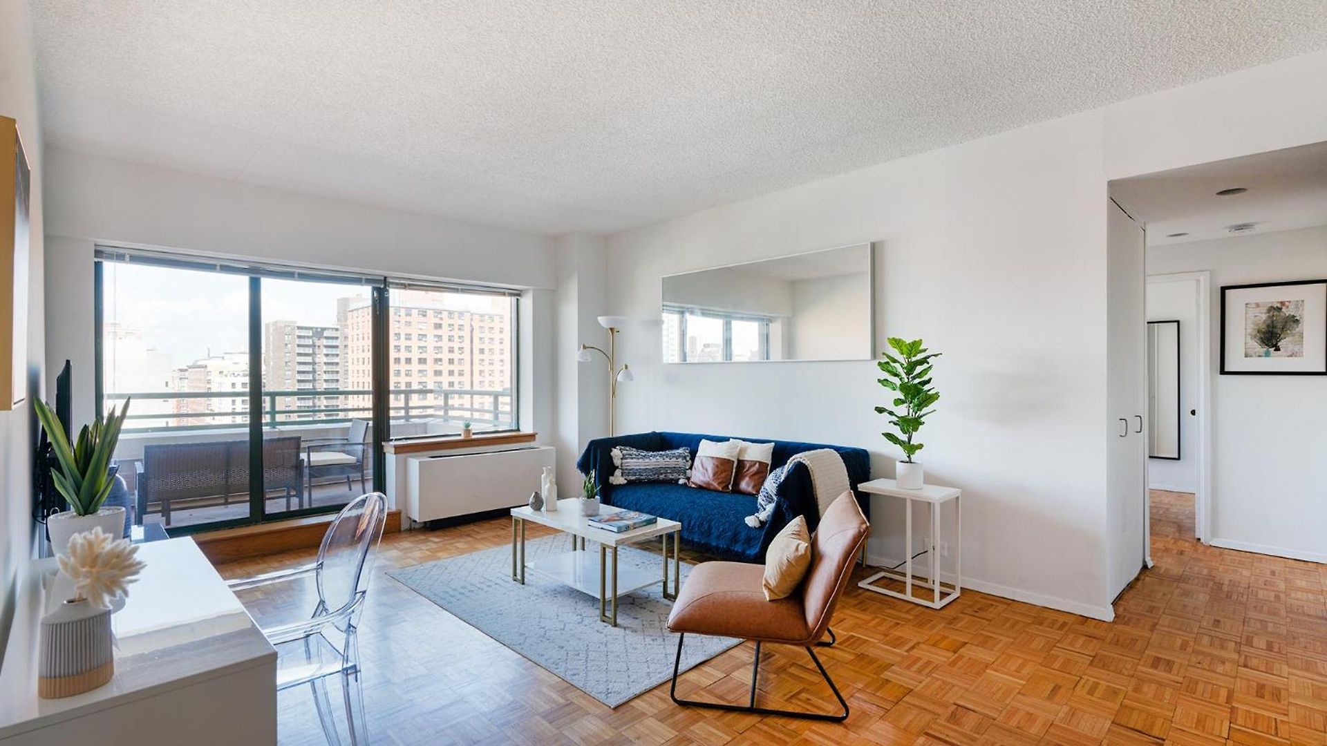Sunny 3 Bedroom 1 Bath In Nyc Apartment New York