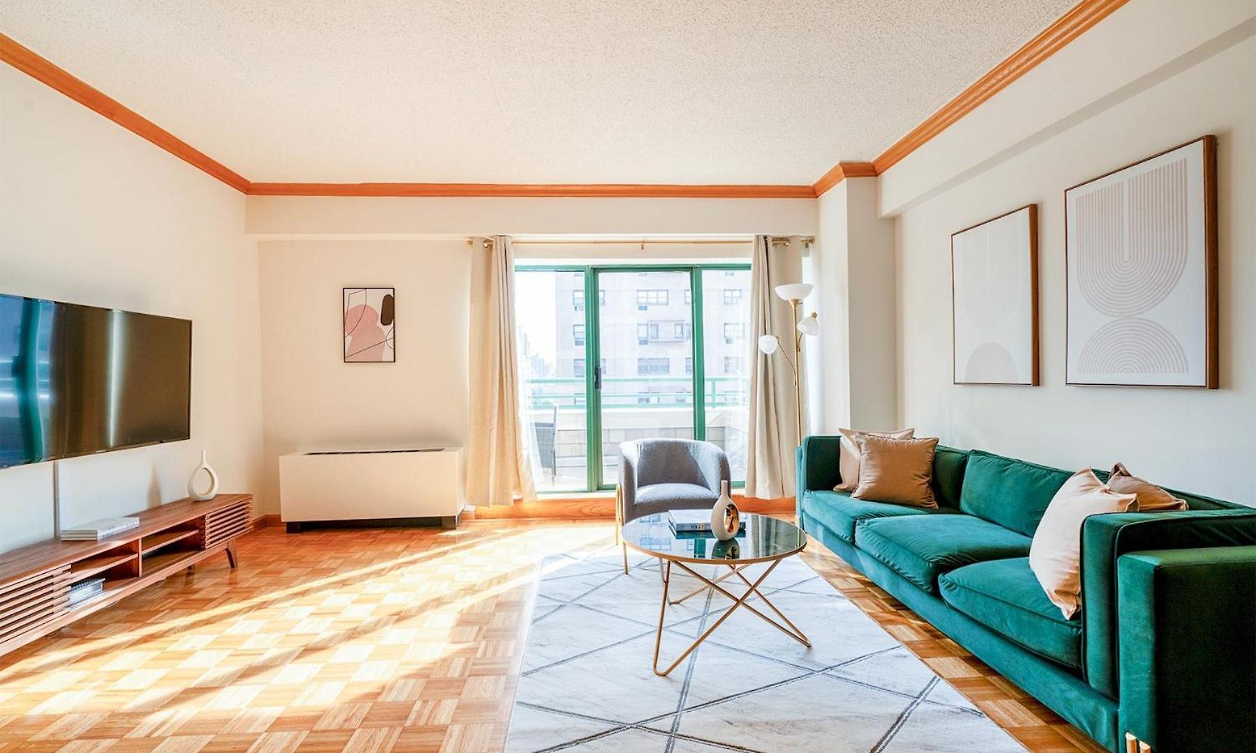 Apartment Contemporary 2 Bed 2 Bath Bright And Sunny New York