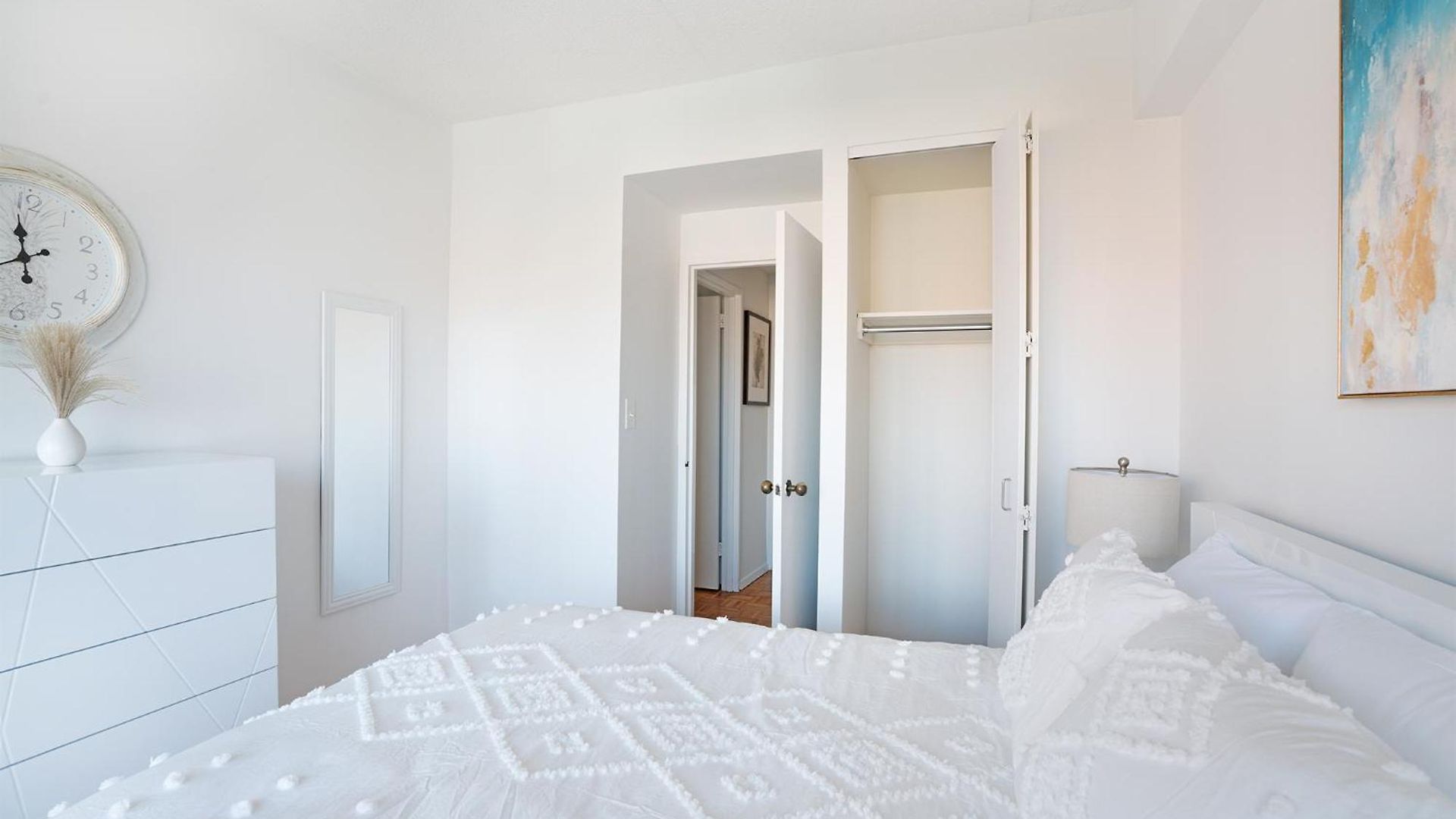 Apartment Sunny 3 Bedroom 1 Bath In Nyc