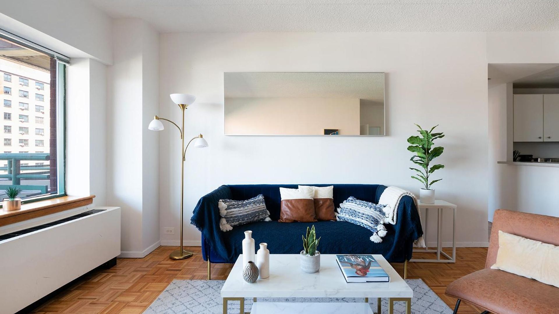 Sunny 3 Bedroom 1 Bath In Nyc * New York