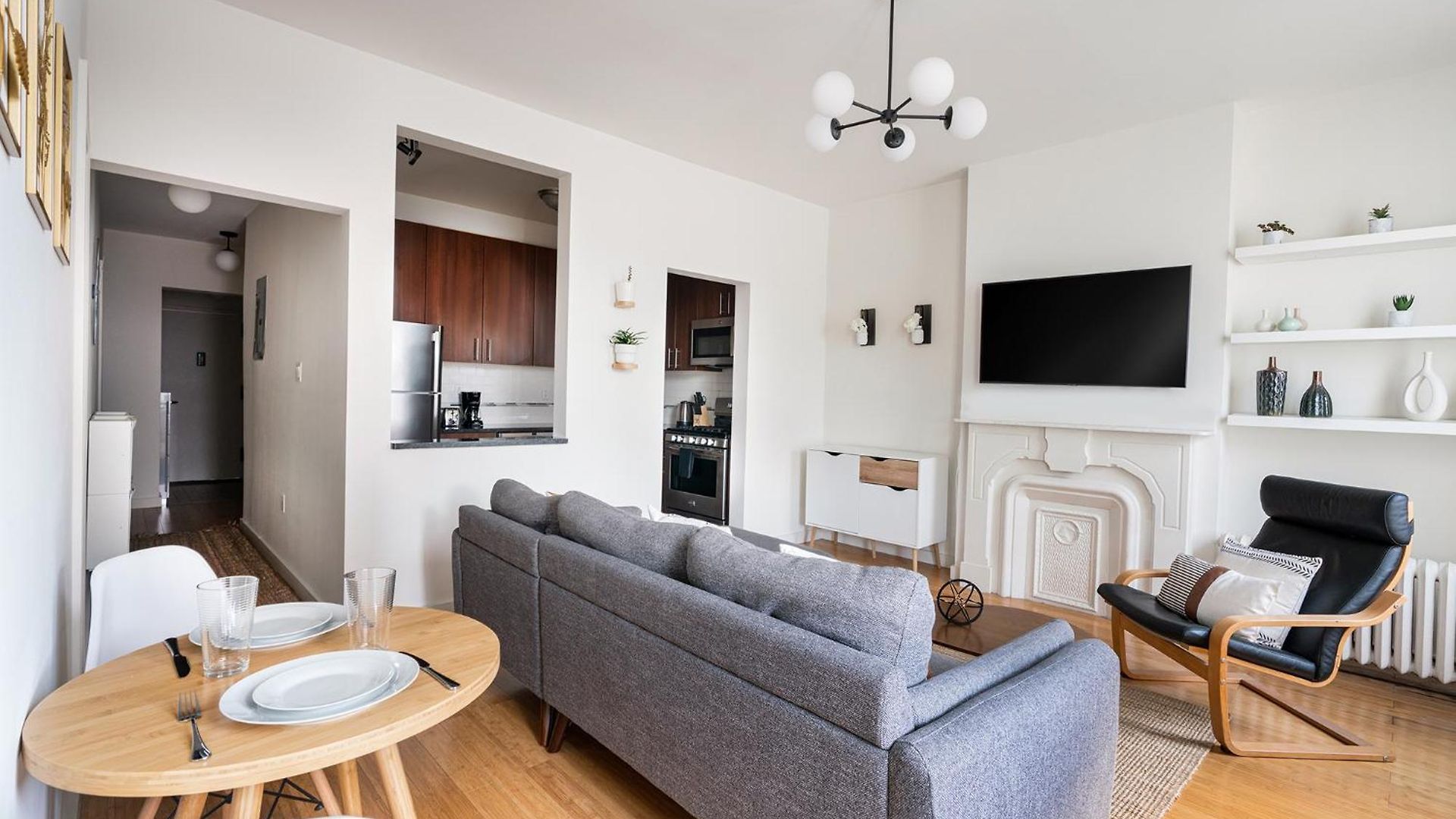 Apartment Beautiful 3 Bedroom Unit In Prime Location