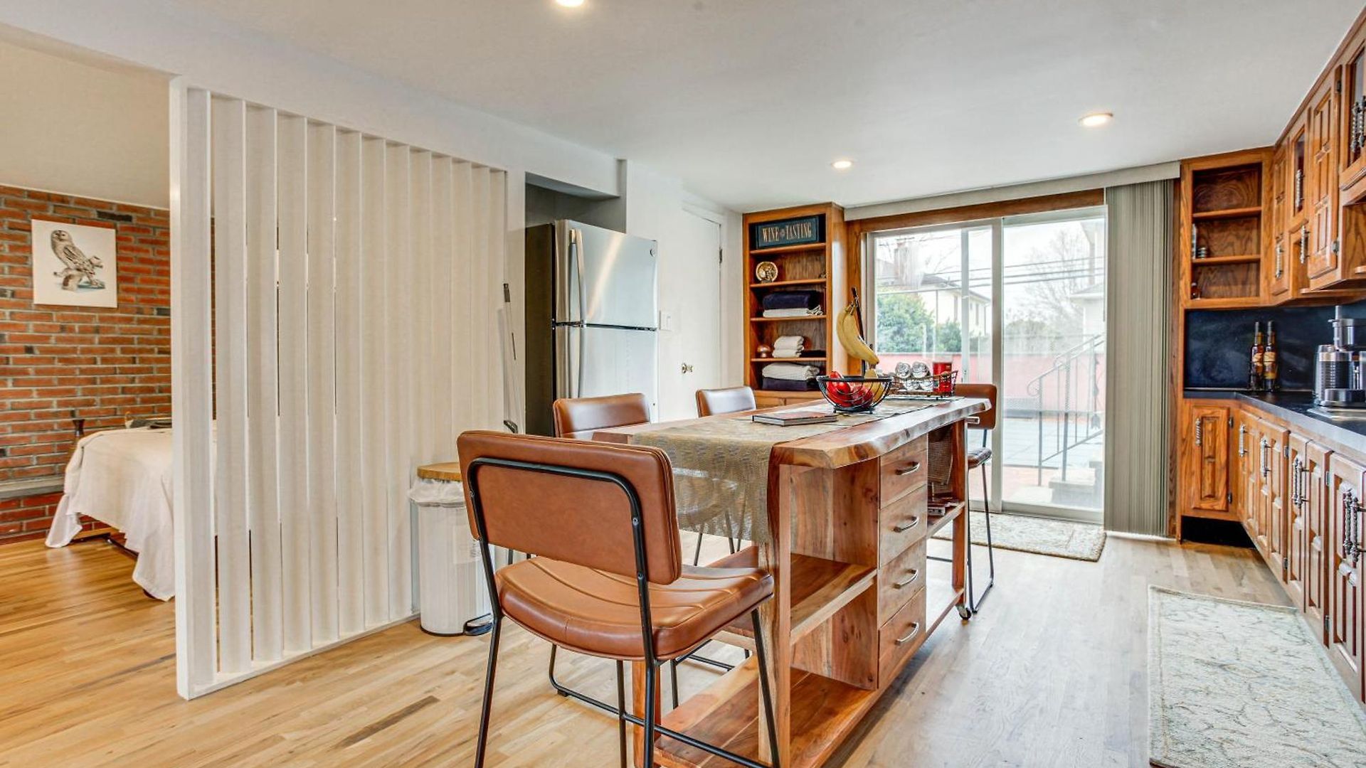 Cozy Valley Stream Studio, 20 Mi To Times Square! Apartment