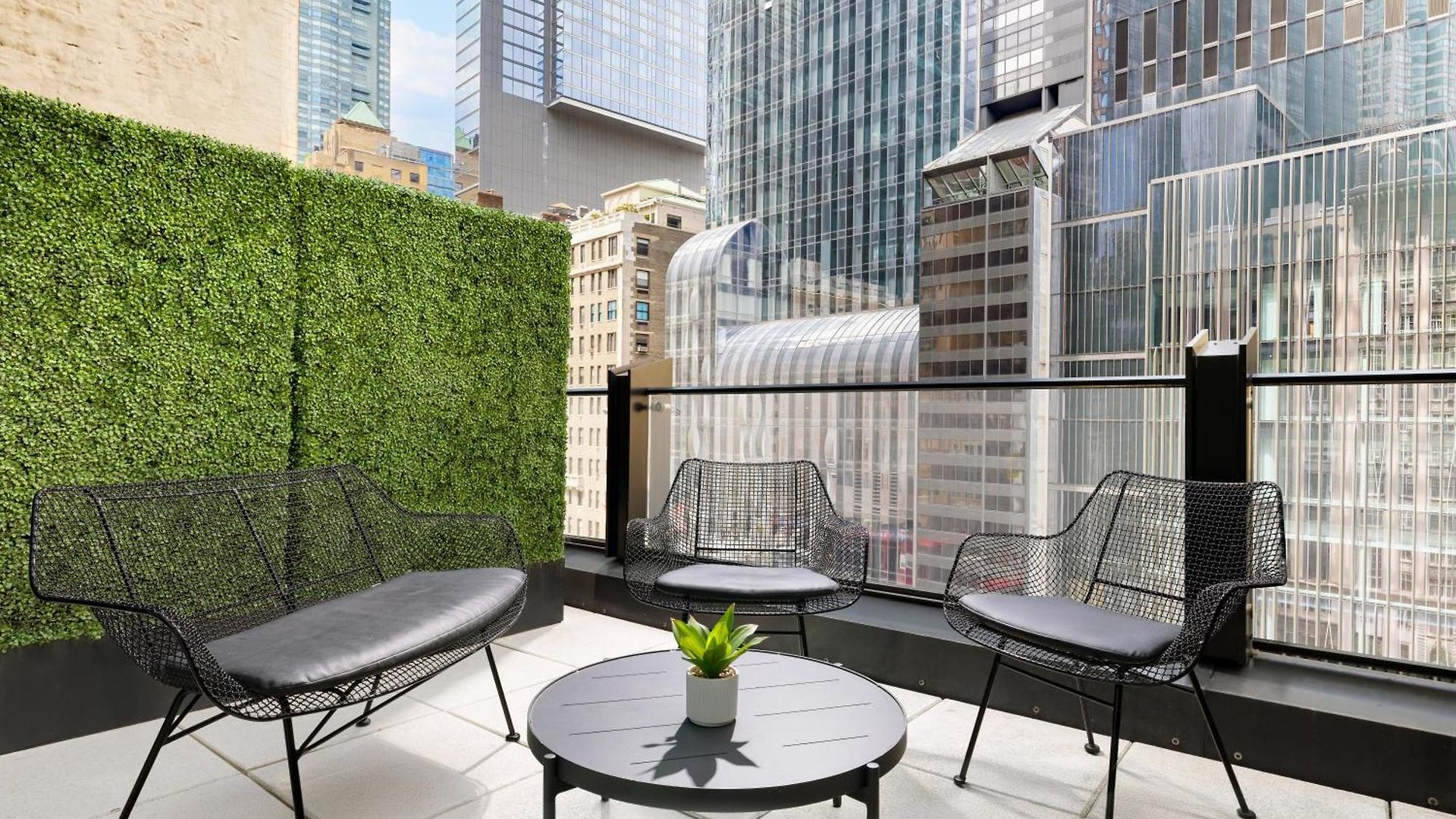 Le Meridien New York, Park