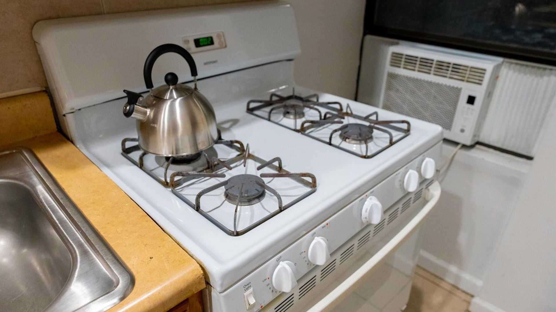 Hells Kitchen Hideaway Apartment